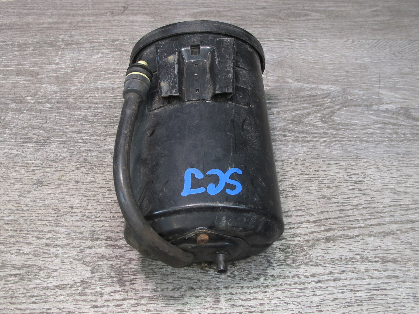92-97 Lexus JZZ31L SC300 SC400 Fuel Evap Vapor Charcoal Canister 77740-24031 OEM