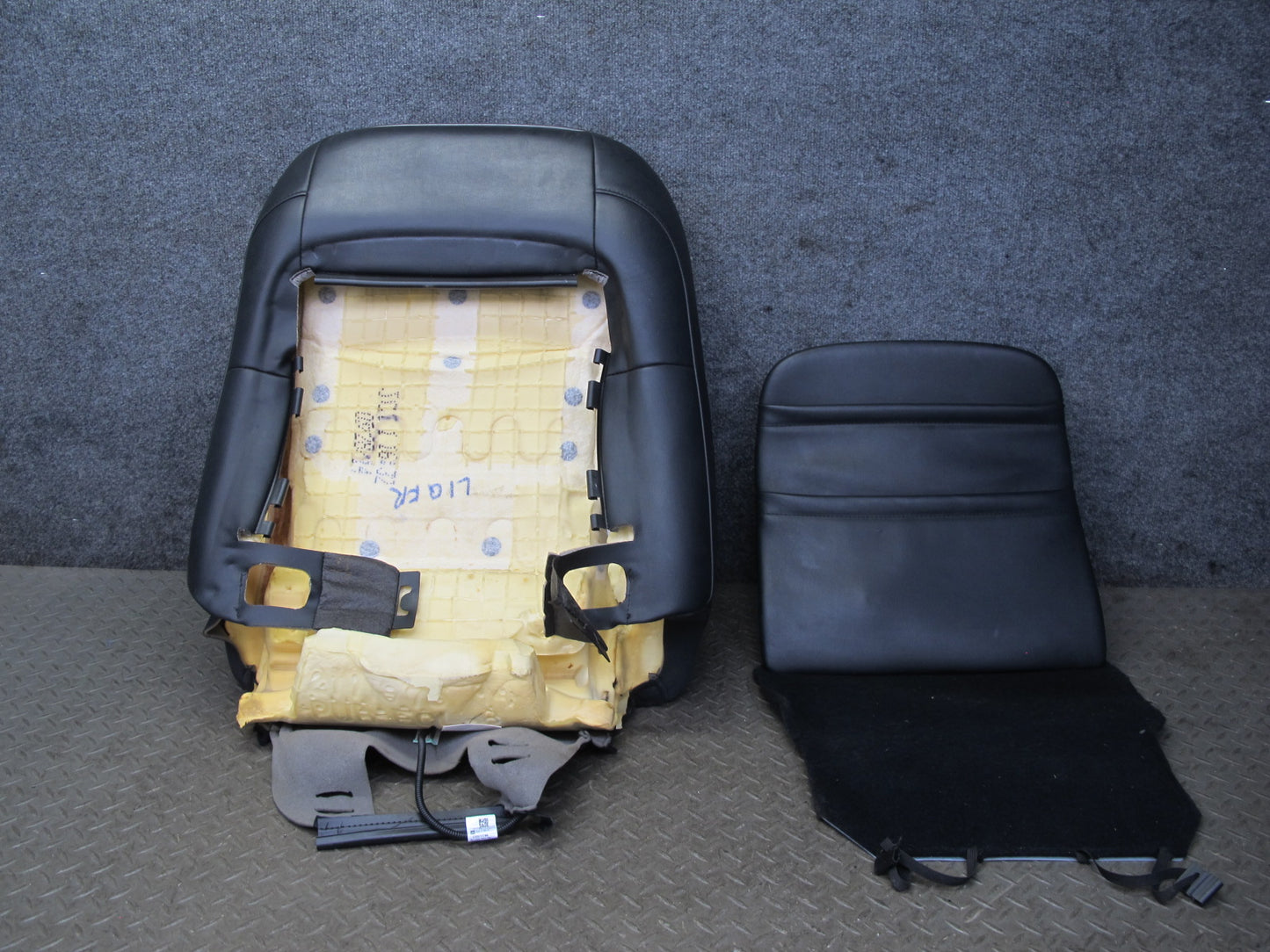 2014-2015 Infiniti QX60 Front Right Seat Upper Backrest Leather Cushion