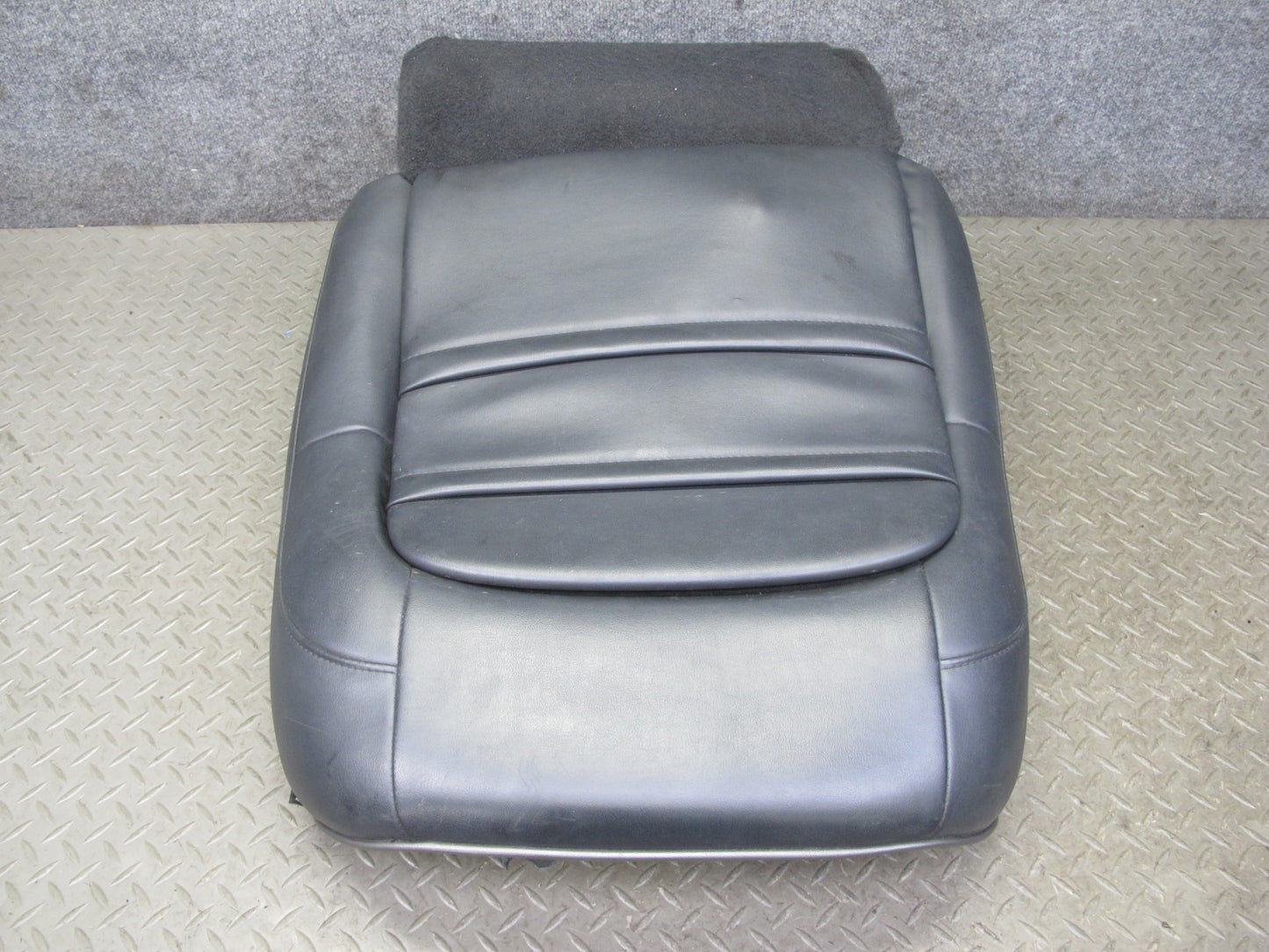 2014-2015 Infiniti QX60 Front Right Seat Upper Backrest Leather Cushion