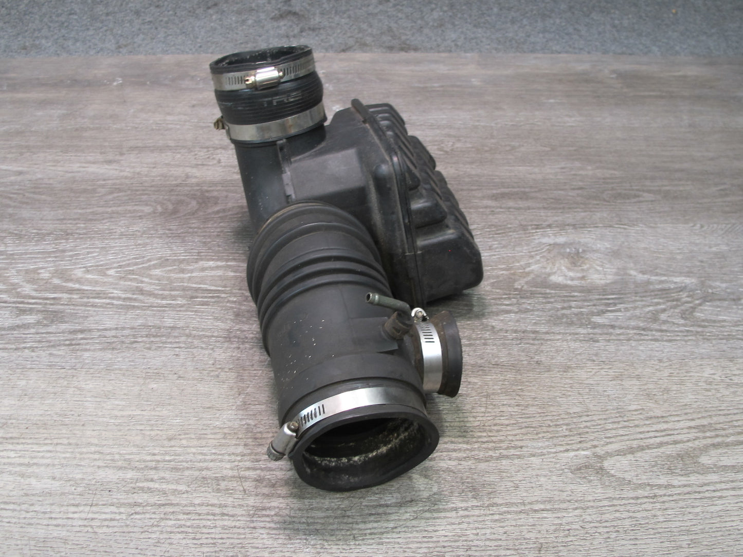 92-95 Lexus JZZ31L SC300 2JZGE Air Intake Resonator w Hose Tube 17881-46080 OEM