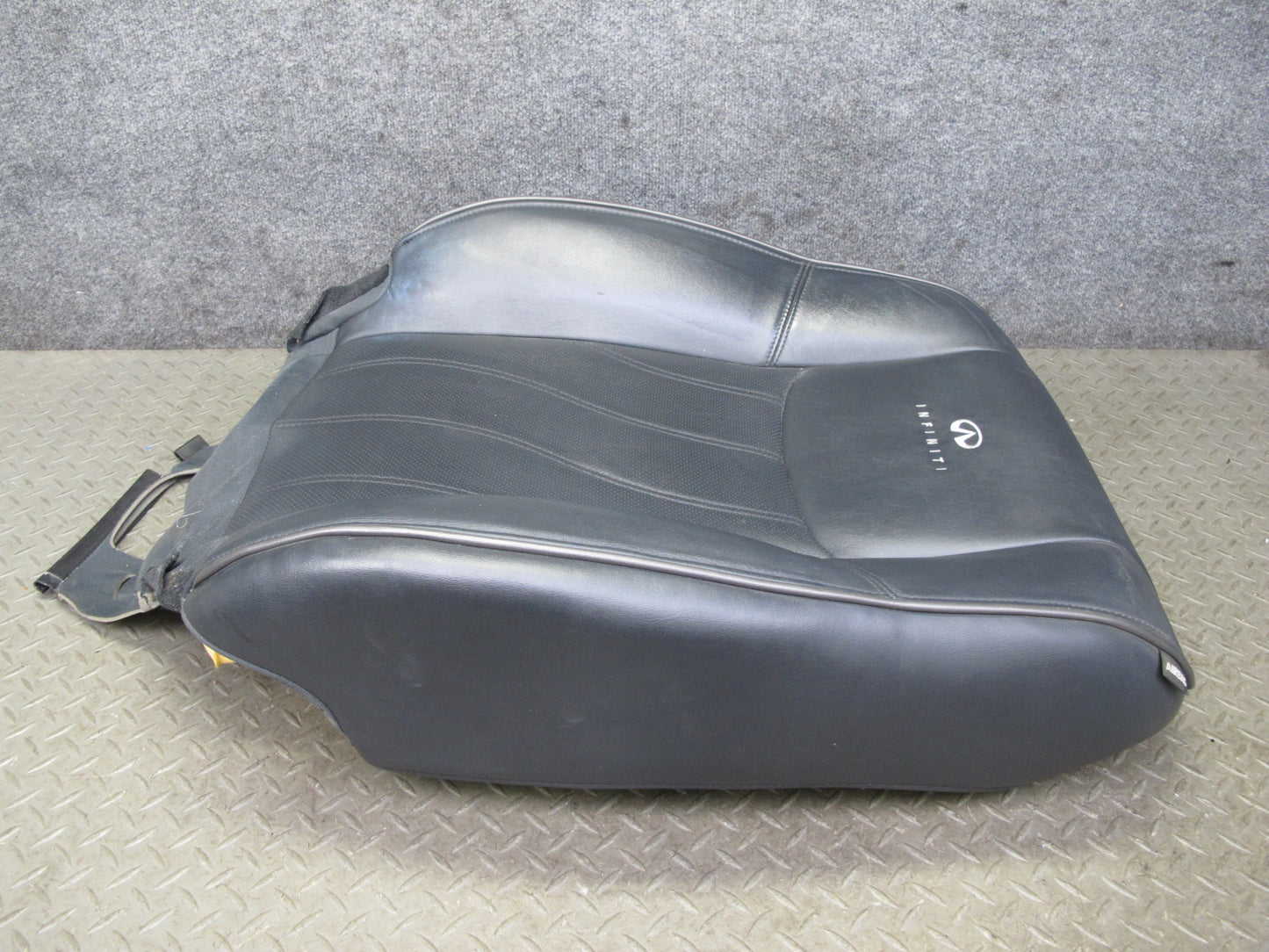2014-2015 Infiniti QX60 Front Left Seat Upper Backrest Leather Cushion