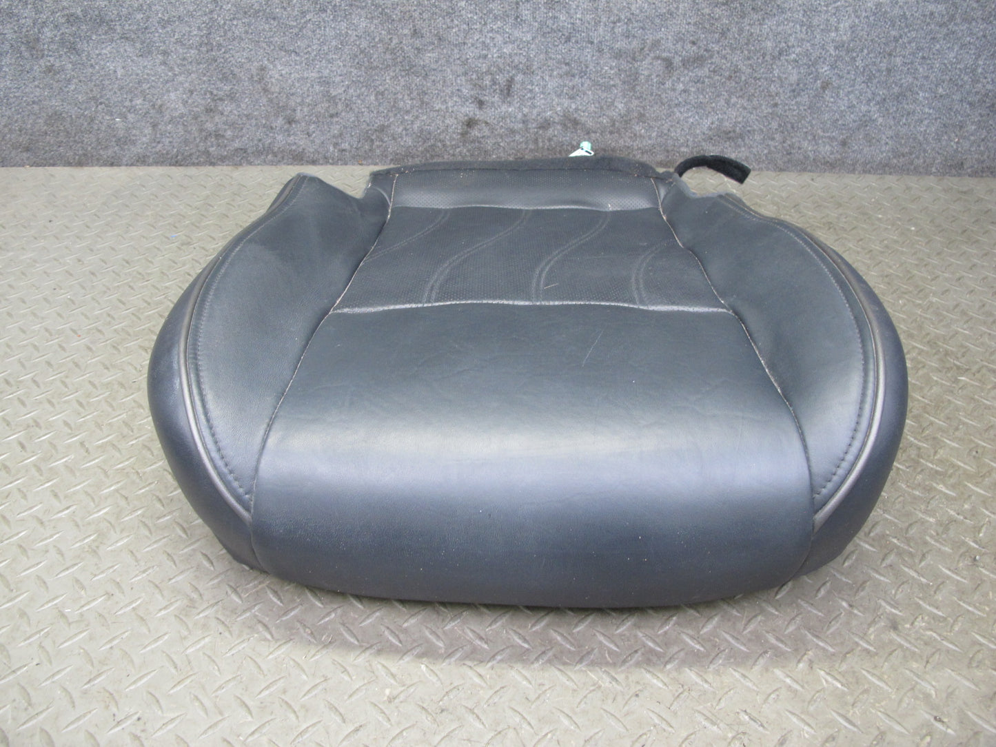2014-2015 Infiniti QX60 Front Right Seat Lower Leather Cushion