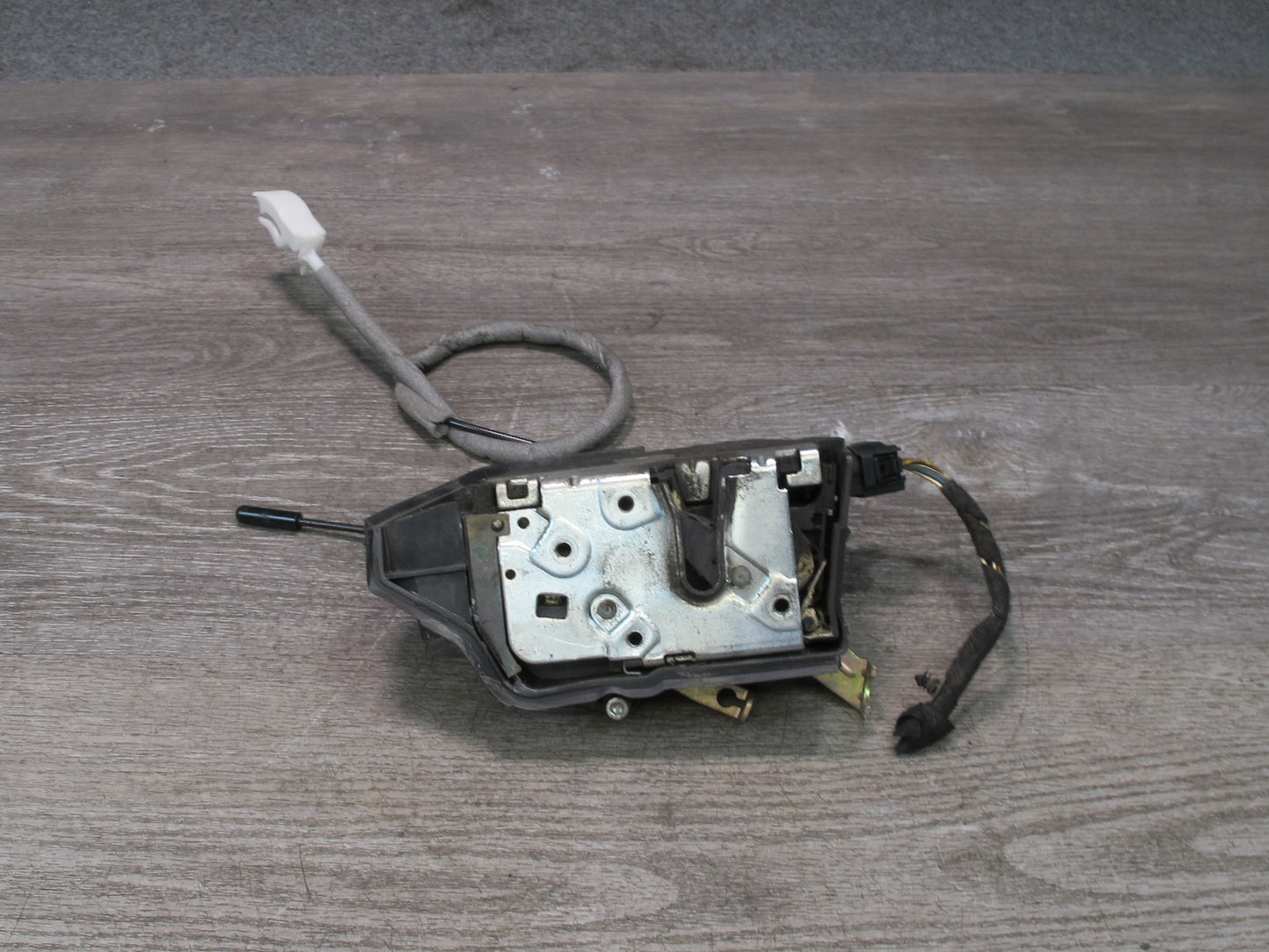 2001-2006 BMW E46 M3 Coupe Convertible Left Side Door Lock Latch Actuator