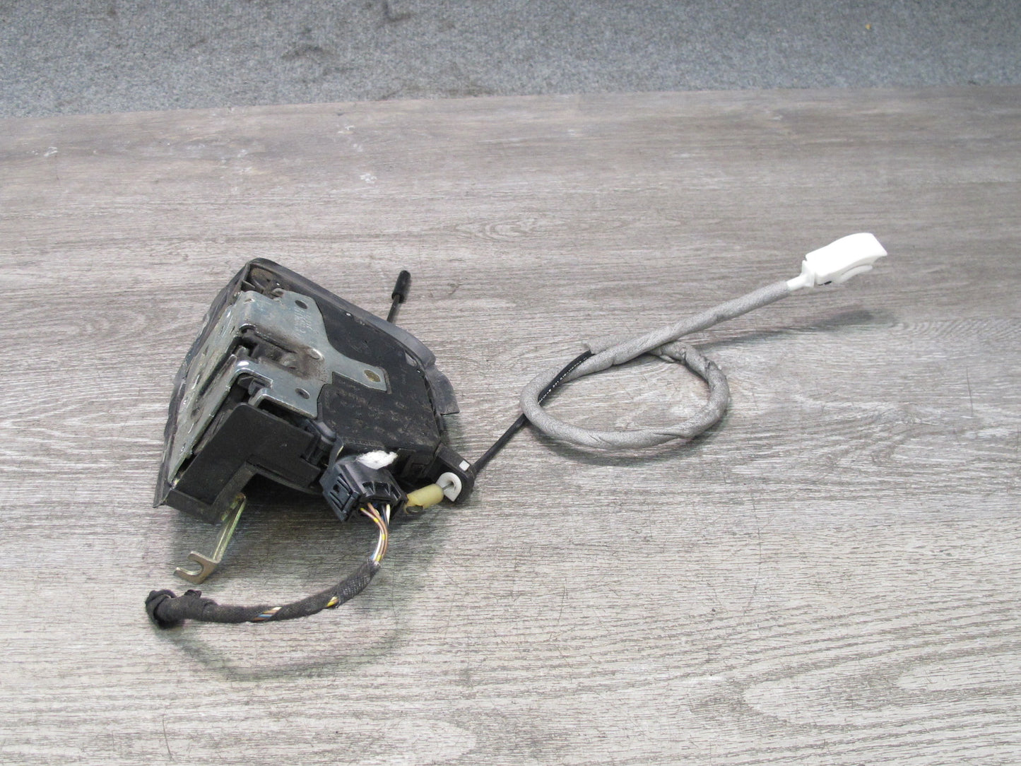 2001-2006 BMW E46 M3 Coupe Convertible Left Side Door Lock Latch Actuator