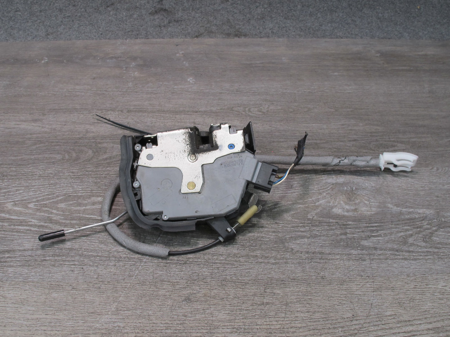 2001-2006 BMW E46 M3 Coupe Convertible Right Side Door Lock Latch Actuator