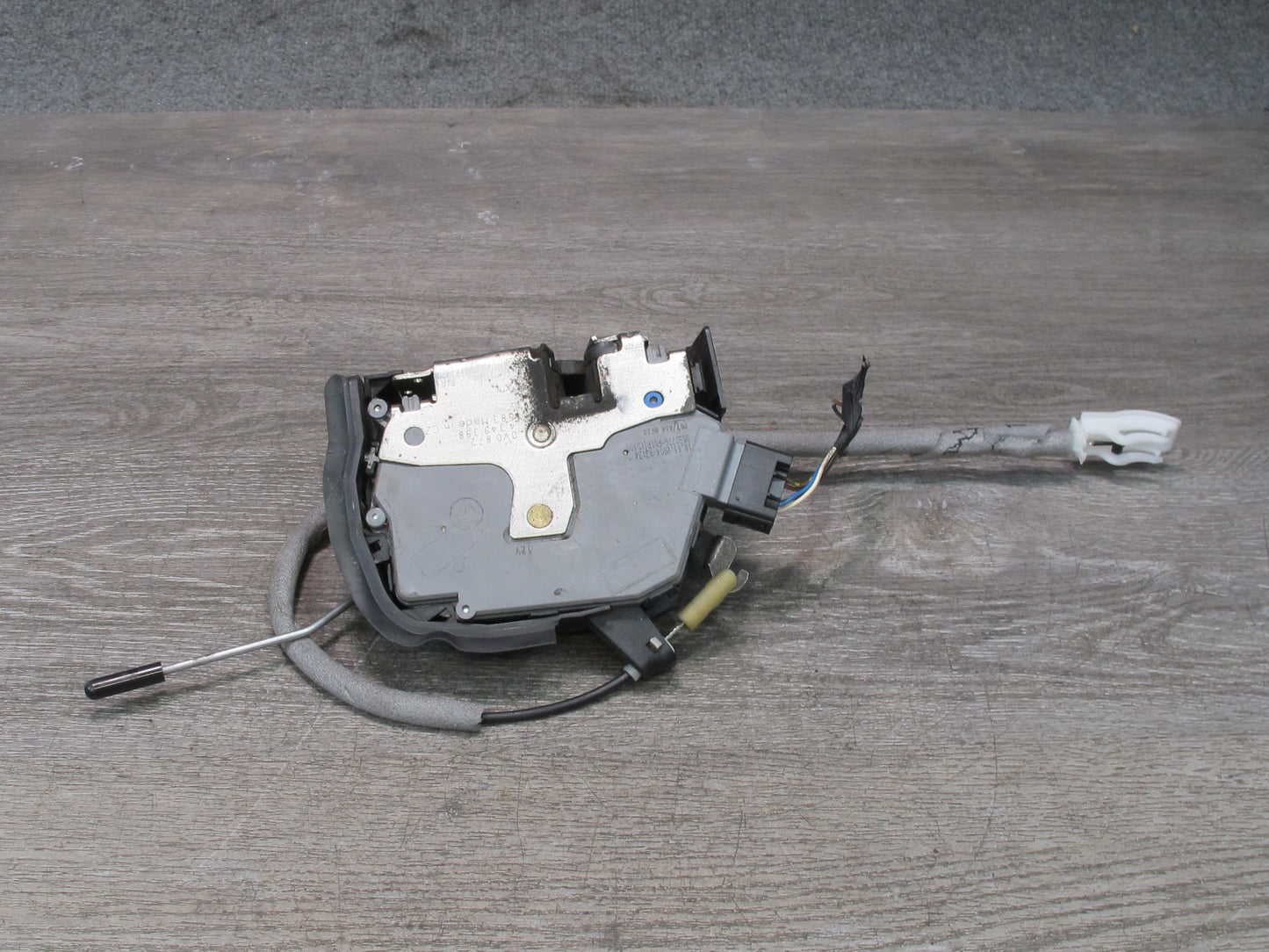 2001-2006 BMW E46 M3 Coupe Convertible Right Side Door Lock Latch Actuator