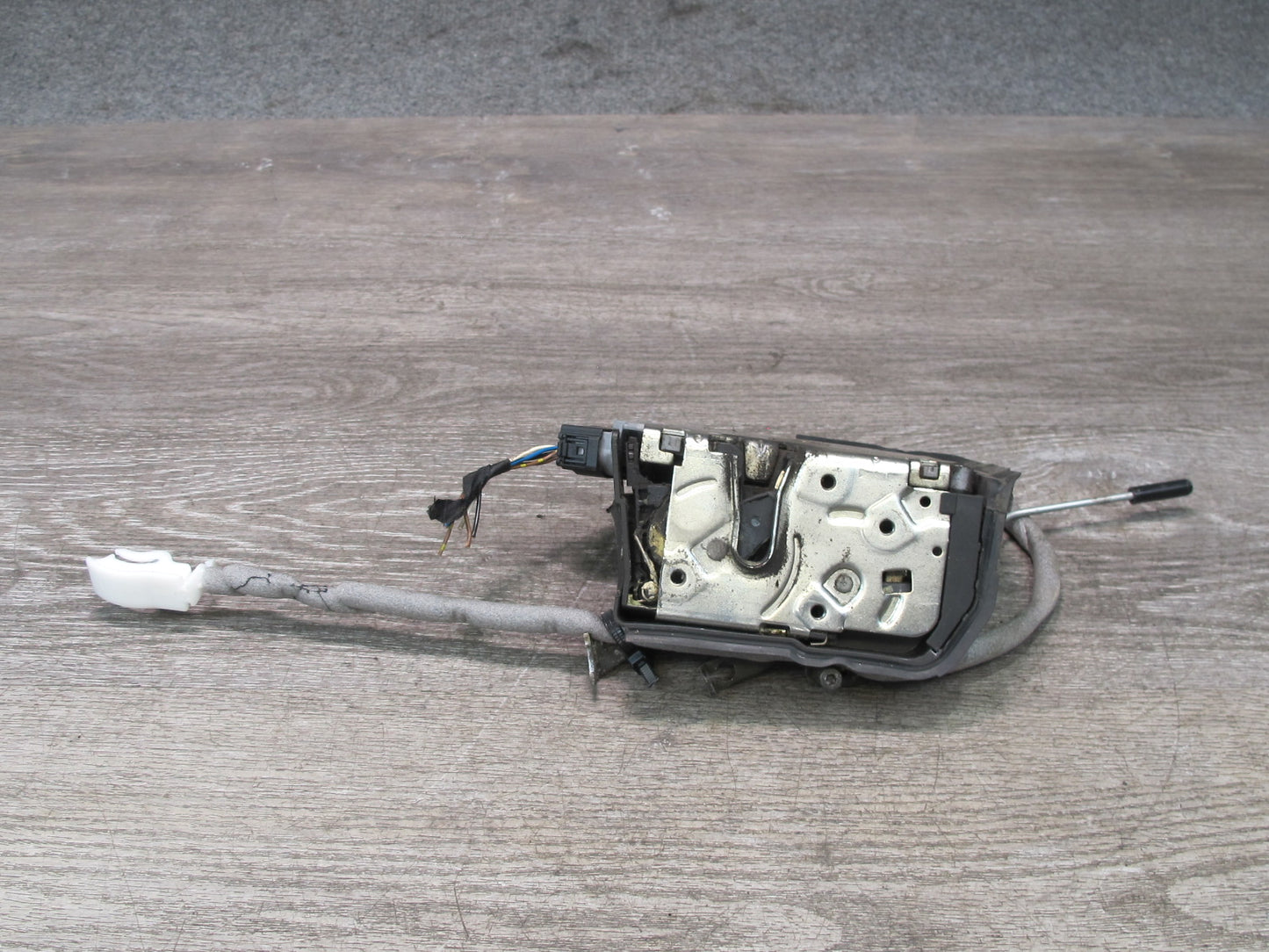 2001-2006 BMW E46 M3 Coupe Convertible Right Side Door Lock Latch Actuator