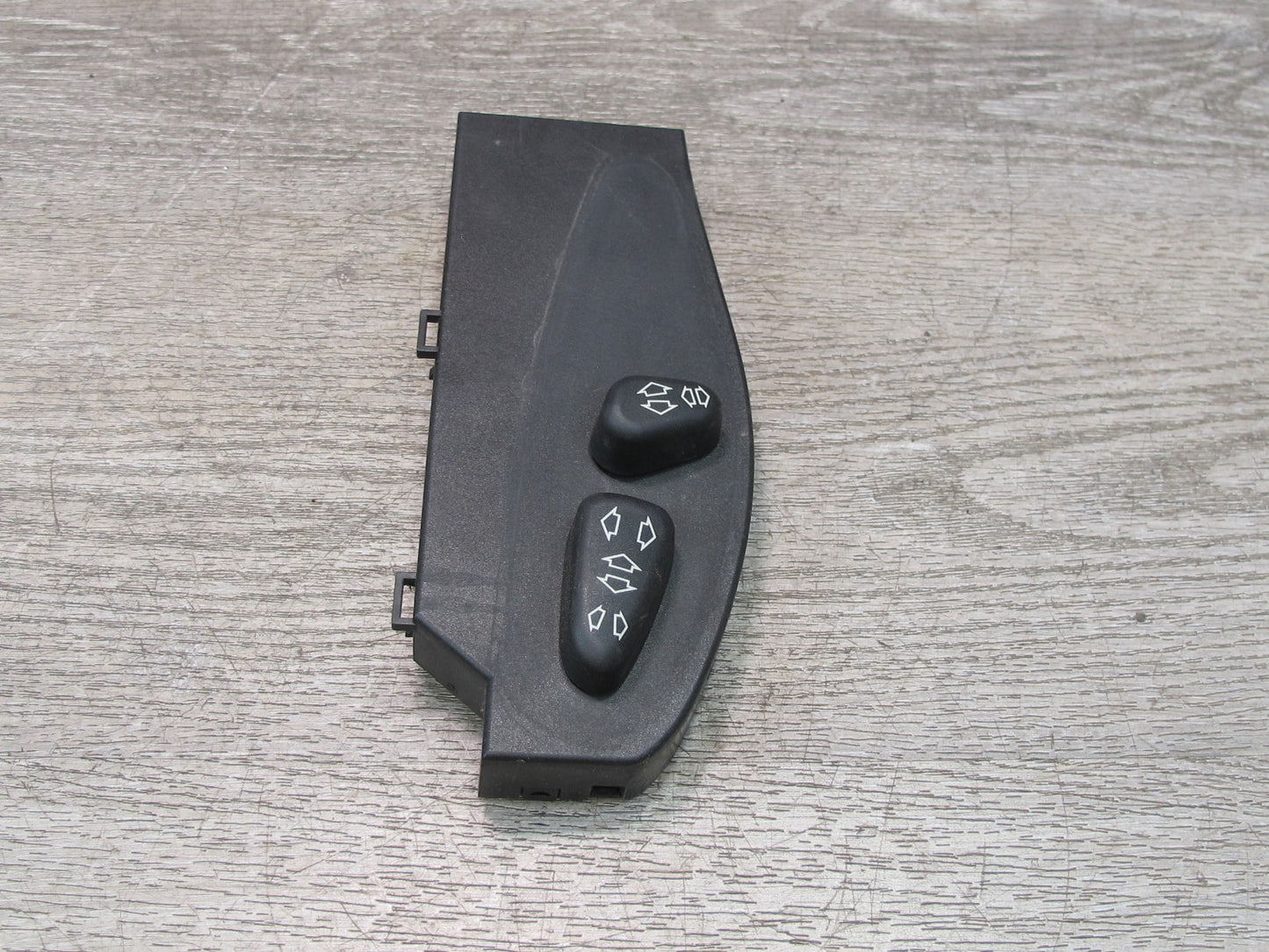 2001-2006 BMW E46 M3 Convertible Front Right Side Power Seat Control Switch