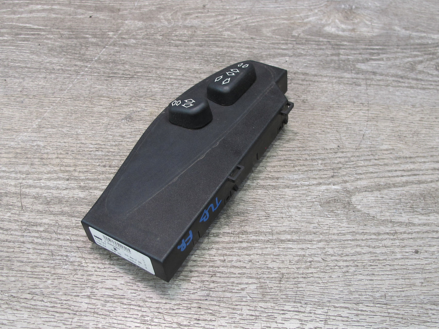 2001-2006 BMW E46 M3 Convertible Front Right Side Power Seat Control Switch