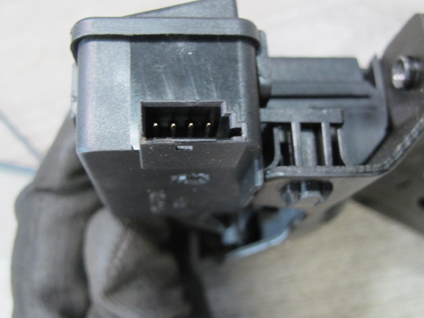 2001-2006 BMW E46 M3 Coupe Convertible Rear Trunk Lid Lock Latch Actuator