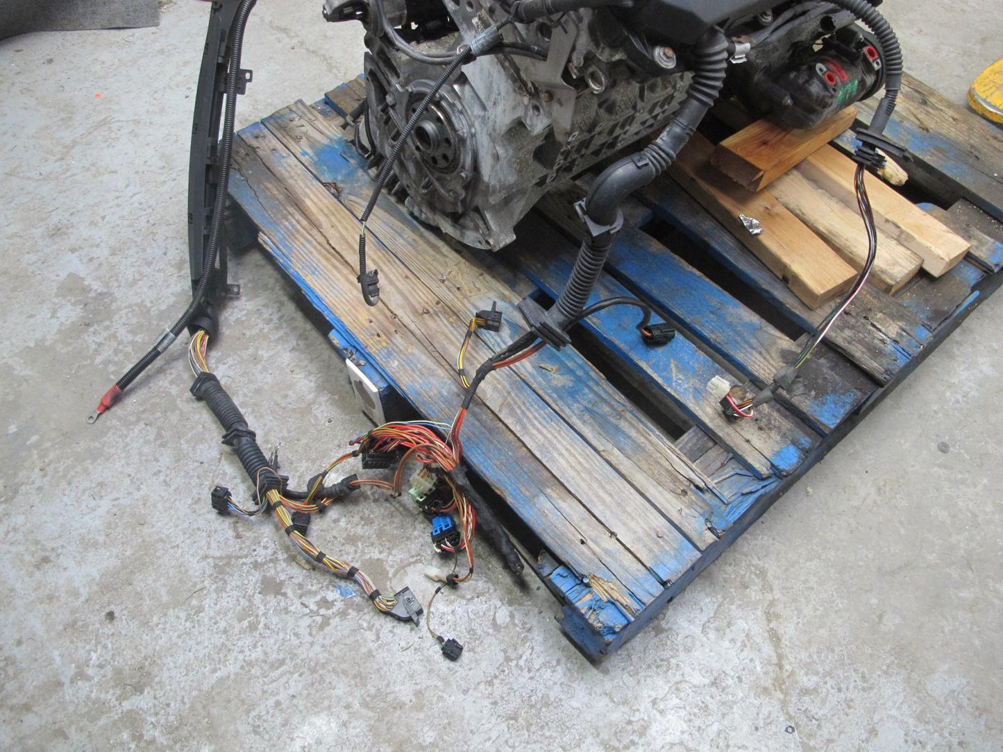 01-02 BMW E36/7 Z3 3.0L M54 M54B30 RWD Complete Engine Motor 94k Miles