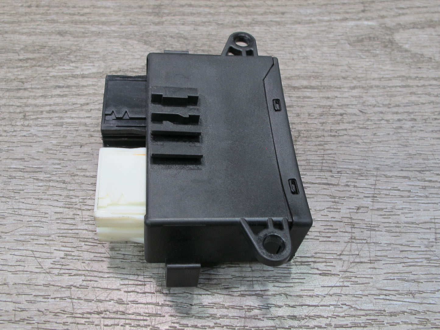 2001-2006 BMW E46 M3 3-SERISES Front Left Side Mirror Control Switch Module