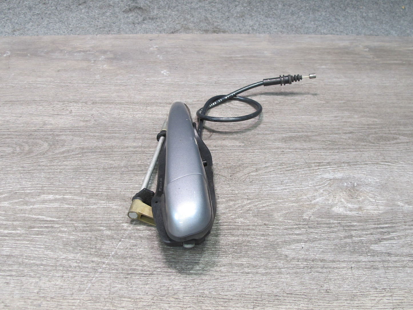 2001-2006 BMW E46 M3 3-SERISES Front Right Passenger Side Exterior Door Handle