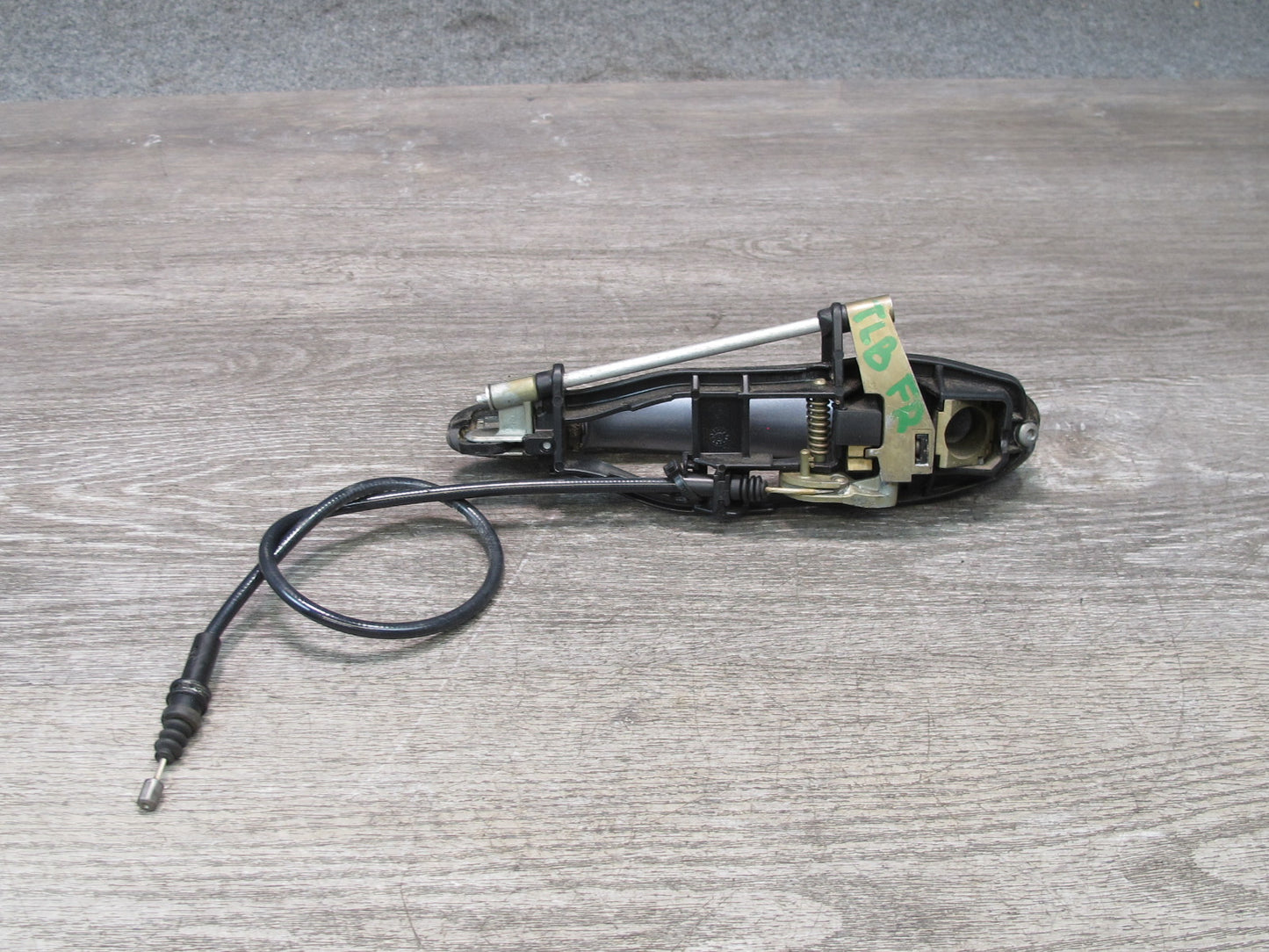 2001-2006 BMW E46 M3 3-SERISES Front Right Passenger Side Exterior Door Handle