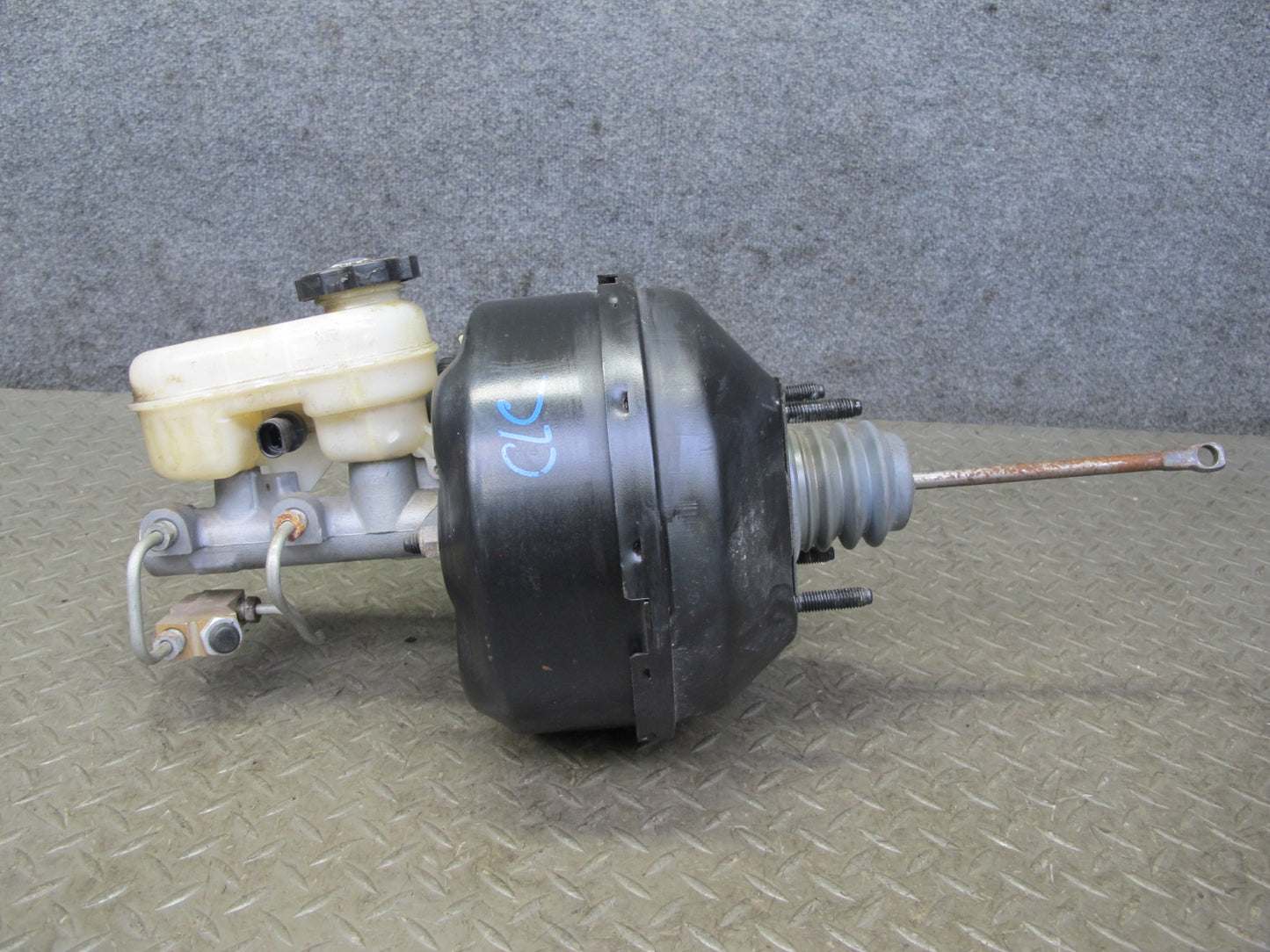 98-04 Chevrolet Corvette C5 Brake Master Cylinder Booster Fluid Reservoir OEM