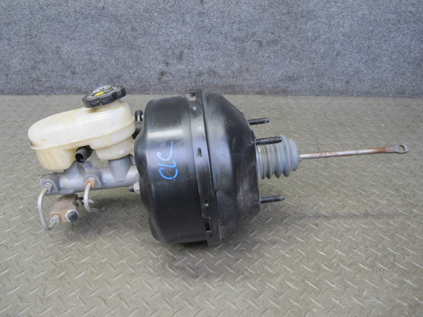 98-04 Chevrolet Corvette C5 Brake Master Cylinder Booster Fluid Reservoir OEM