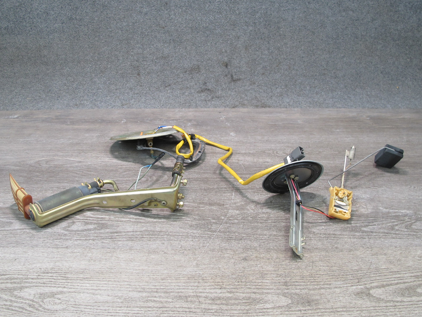 95-97 Lexus UZZ30L SC400 SC300 Fuel Pump Level Sensor Sending Unit Set OEM