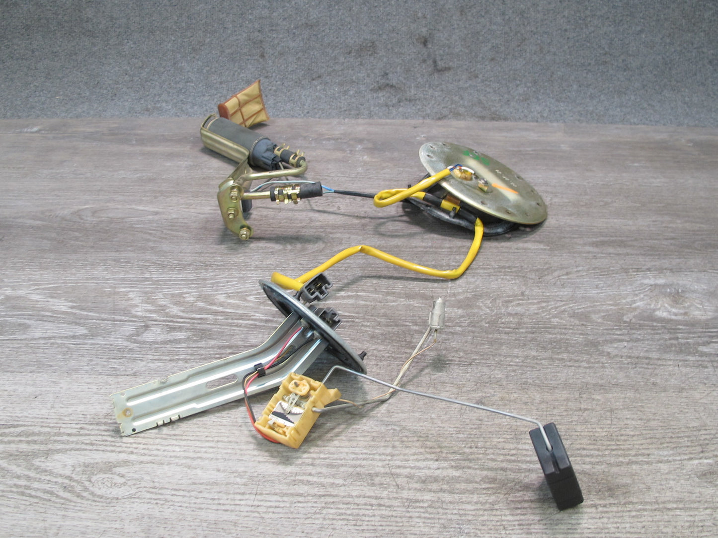 95-97 Lexus UZZ30L SC400 SC300 Fuel Pump Level Sensor Sending Unit Set OEM