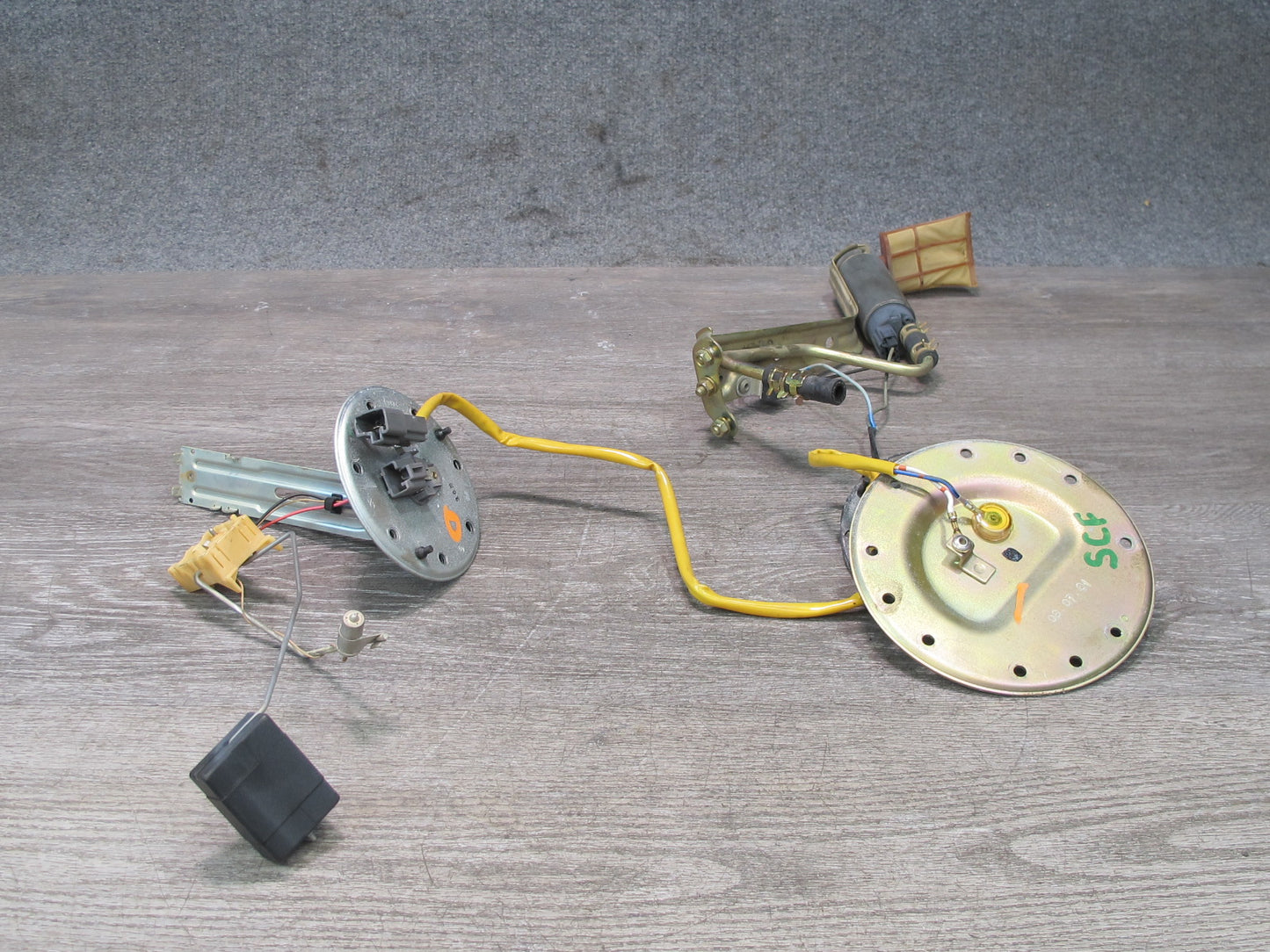 95-97 Lexus UZZ30L SC400 SC300 Fuel Pump Level Sensor Sending Unit Set OEM