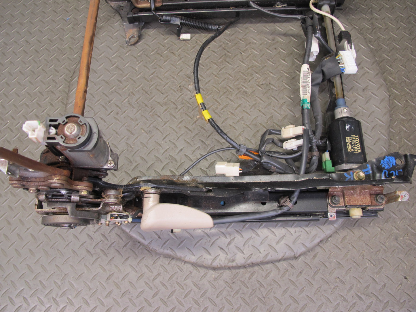 92-94 Lexus SC400 SC300 Front Right Seat Lower Frame Track Rail w Motors OEM