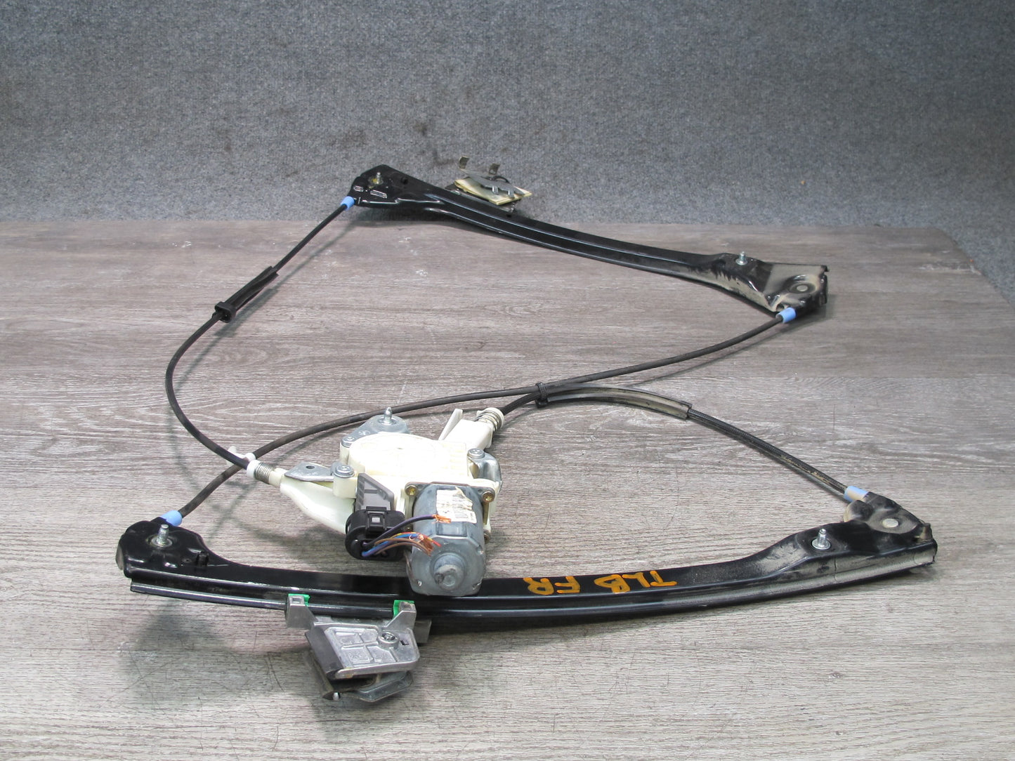 01-06 BMW E46 M3 Coupe Convertible Front Right Side Window Regulator W/ Motor