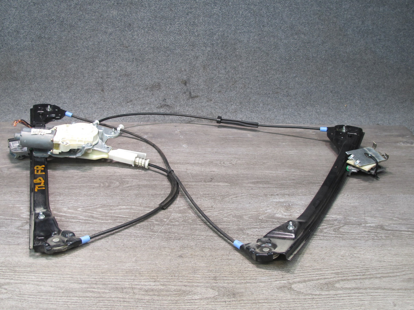 01-06 BMW E46 M3 Coupe Convertible Front Right Side Window Regulator W/ Motor