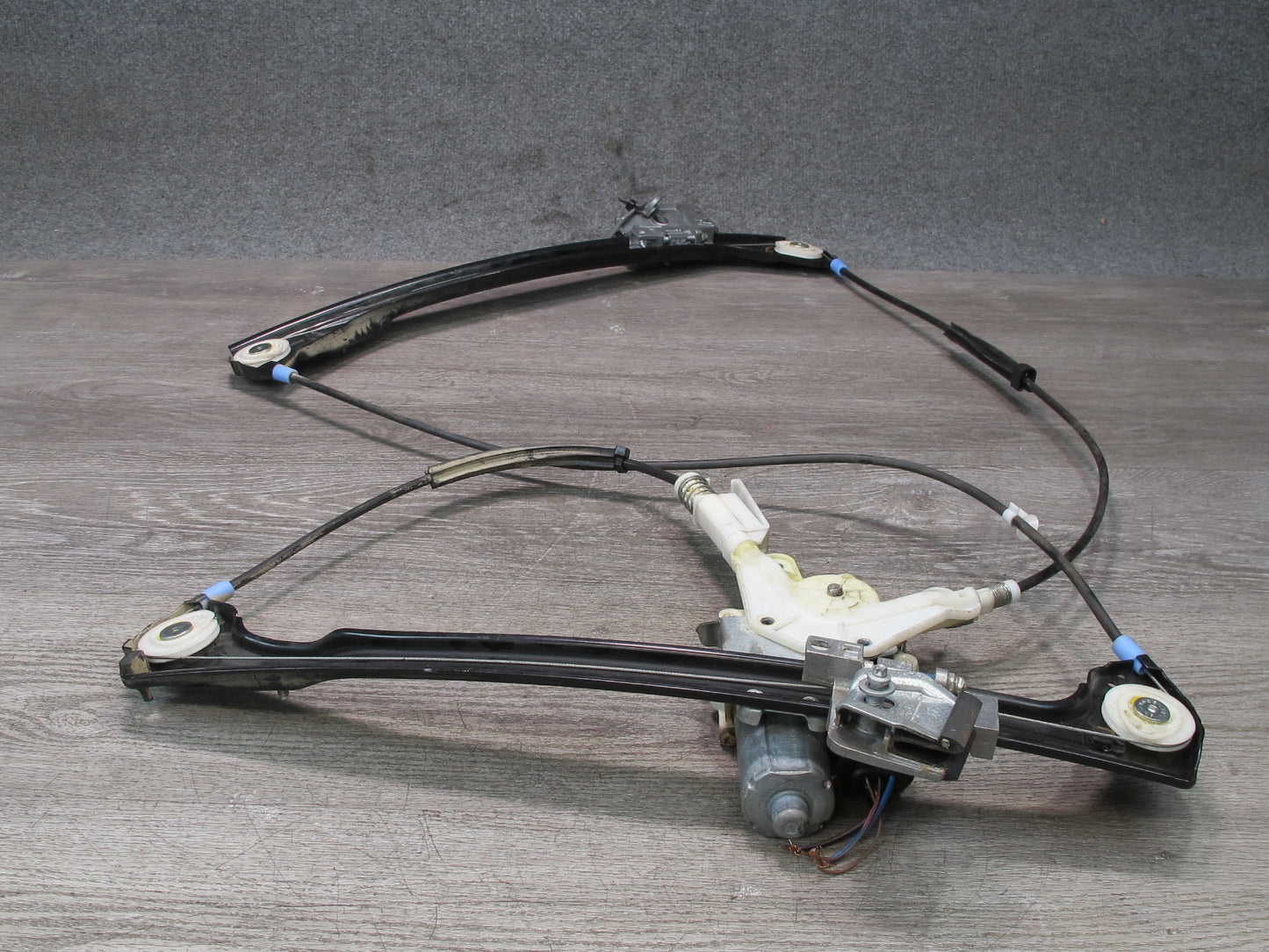 01-06 BMW E46 M3 Coupe Convertible Front Right Side Window Regulator W/ Motor