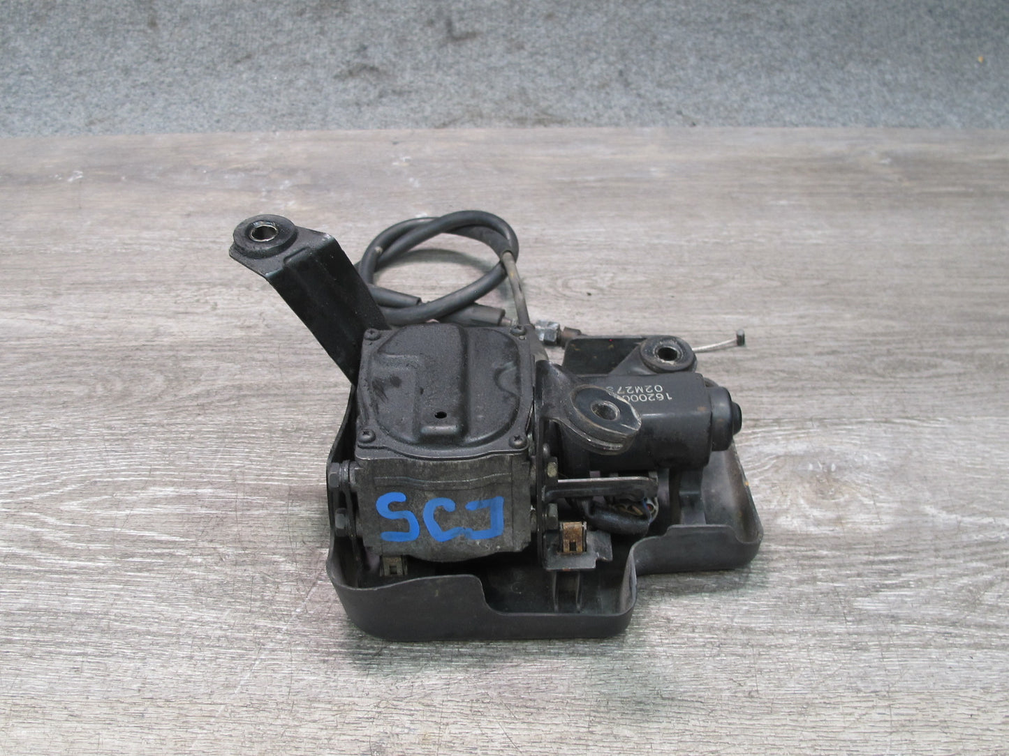92-94 Lexus UZZ30L SC300 Cruise Control Actuator w Cable & Cover Assembly OEM