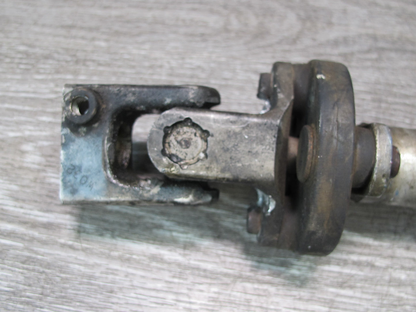 96-02 BMW E36/7 Z3 Steering Column Lower U Joint Linkage Shaft OEM