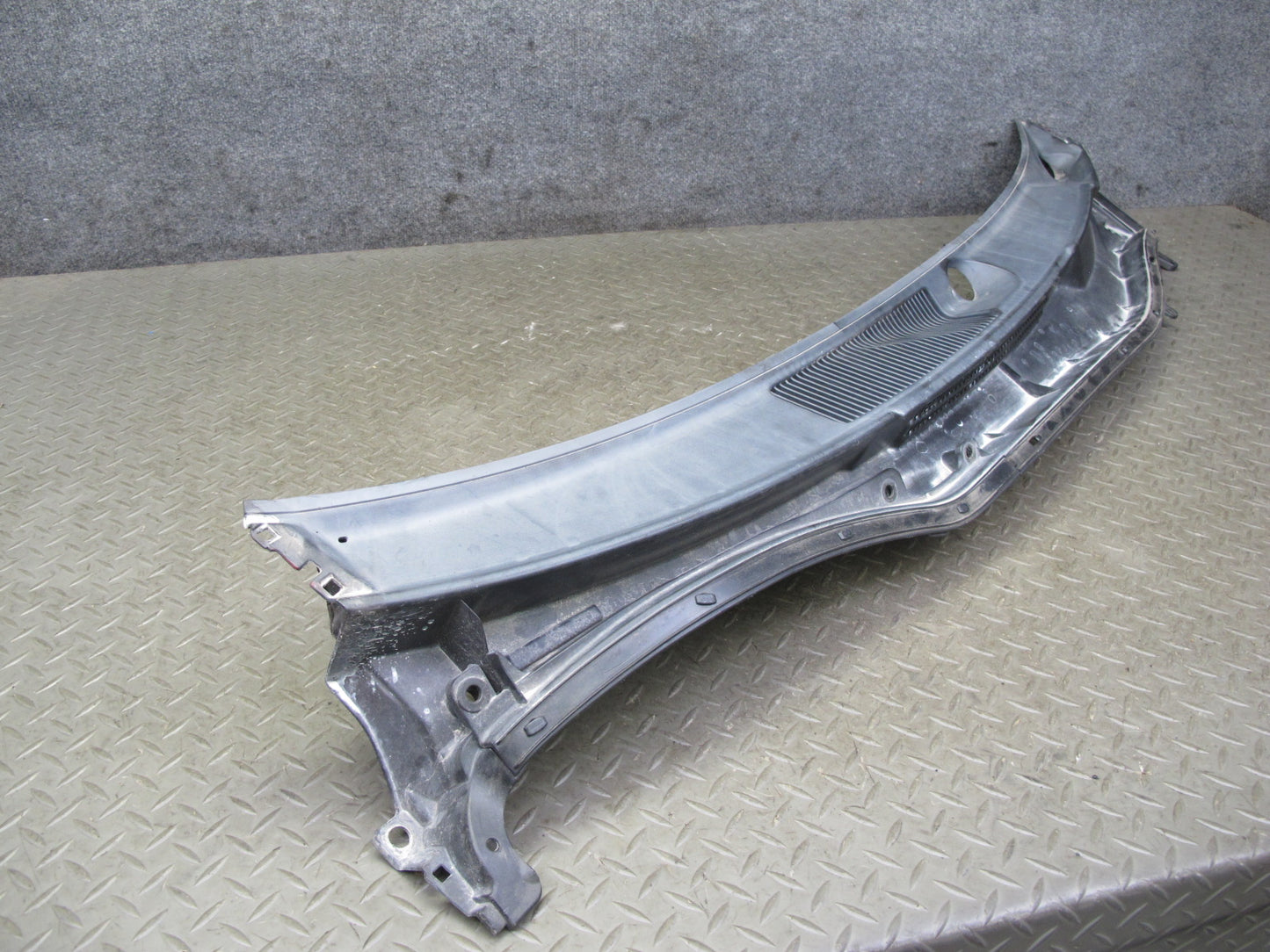 06-15 Lexus IS350 IS250 Front Windshield Cowl Trim Cover Panel 55708-53060 OEM