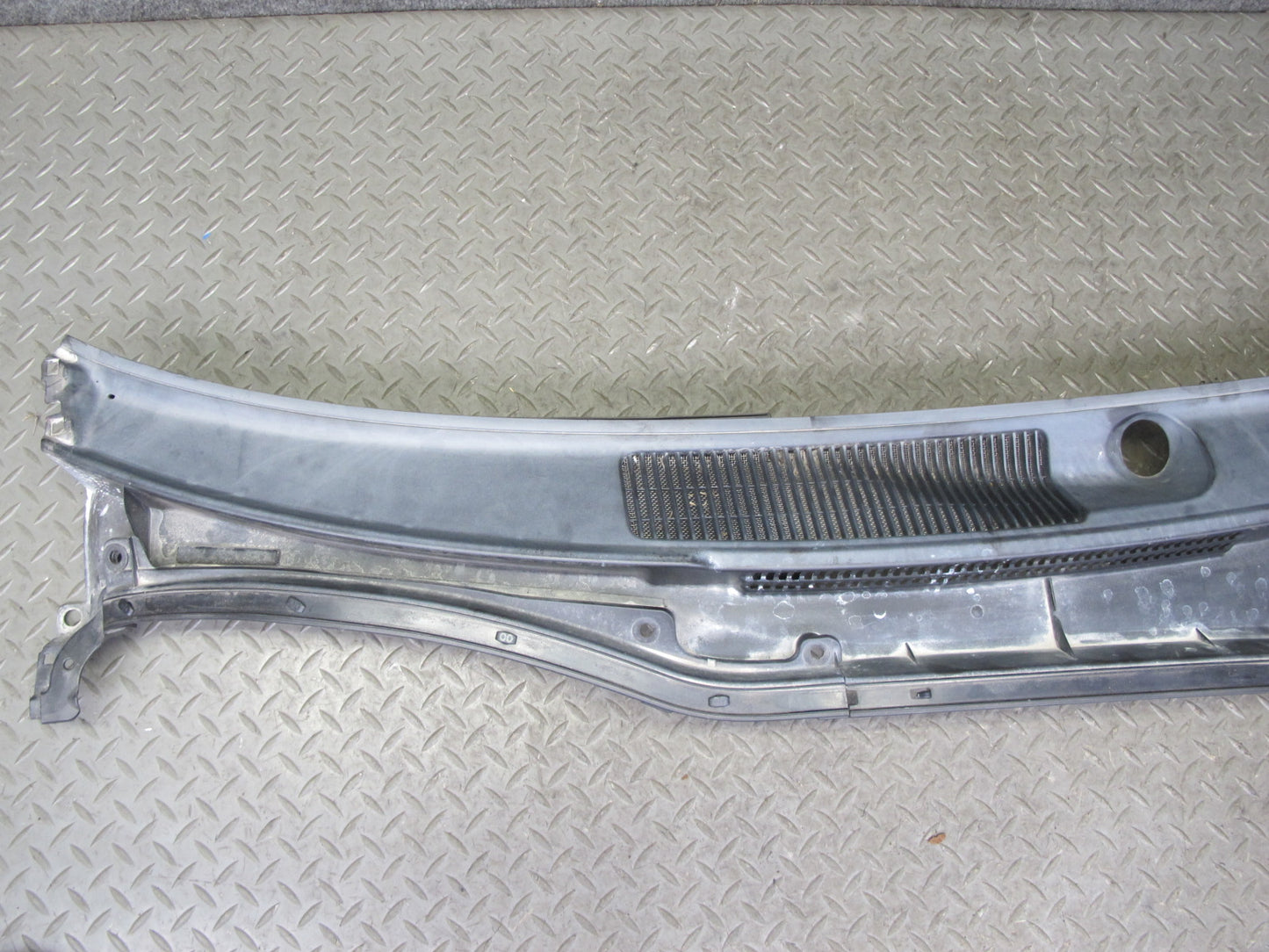 06-15 Lexus IS350 IS250 Front Windshield Cowl Trim Cover Panel 55708-53060 OEM