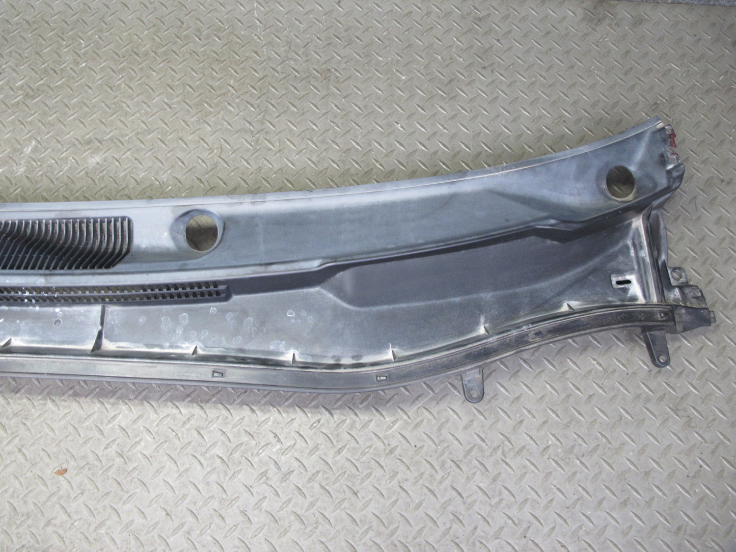 06-15 Lexus IS350 IS250 Front Windshield Cowl Trim Cover Panel 55708-53060 OEM