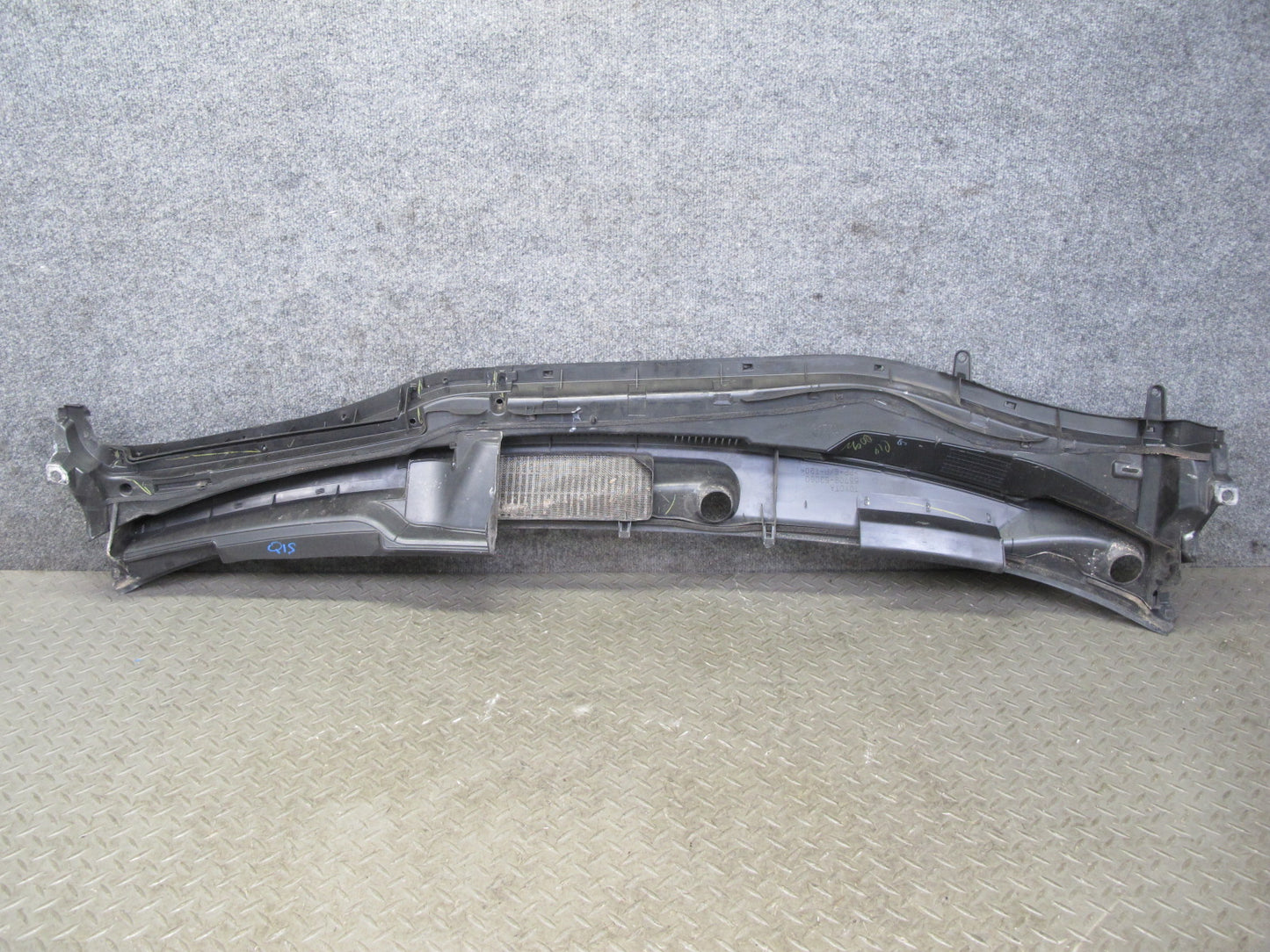 06-15 Lexus IS350 IS250 Front Windshield Cowl Trim Cover Panel 55708-53060 OEM