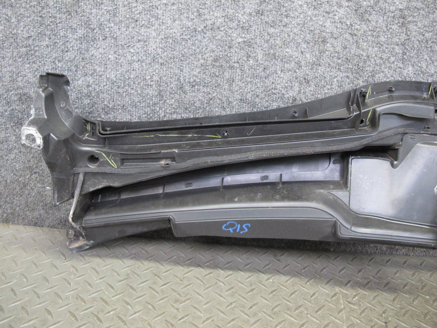 06-15 Lexus IS350 IS250 Front Windshield Cowl Trim Cover Panel 55708-53060 OEM