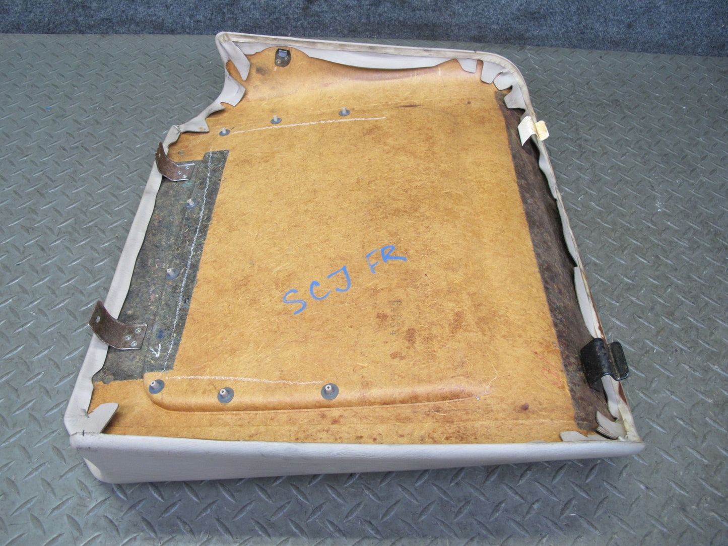 92-00 Lexus JZZ31L SC400 SC300 Front Right Seat Back Cover Panel Cashmere OEM