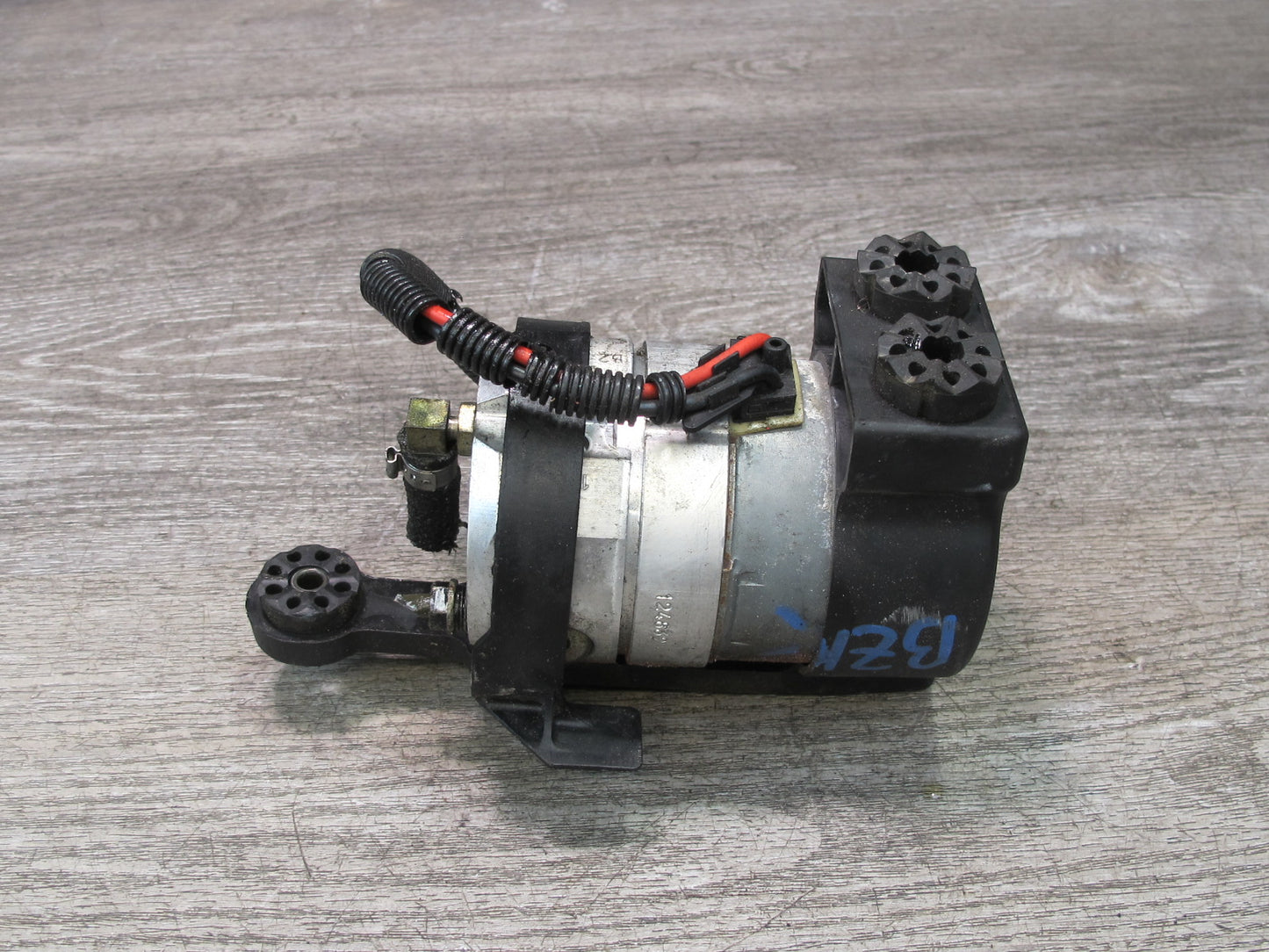 99-01 BMW E36/7 Z3 Hydraulic DSC Compressor Vacuum Pump OEM