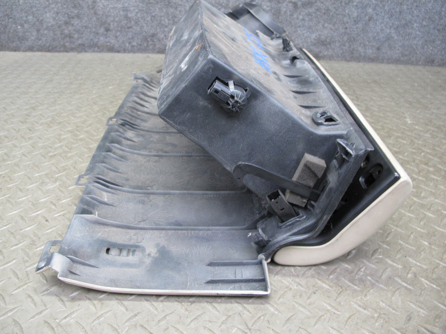 1992 Lexus JZZ31L SC400 SC300 Dash Glove Box Compartment Storage Cashmere OEM