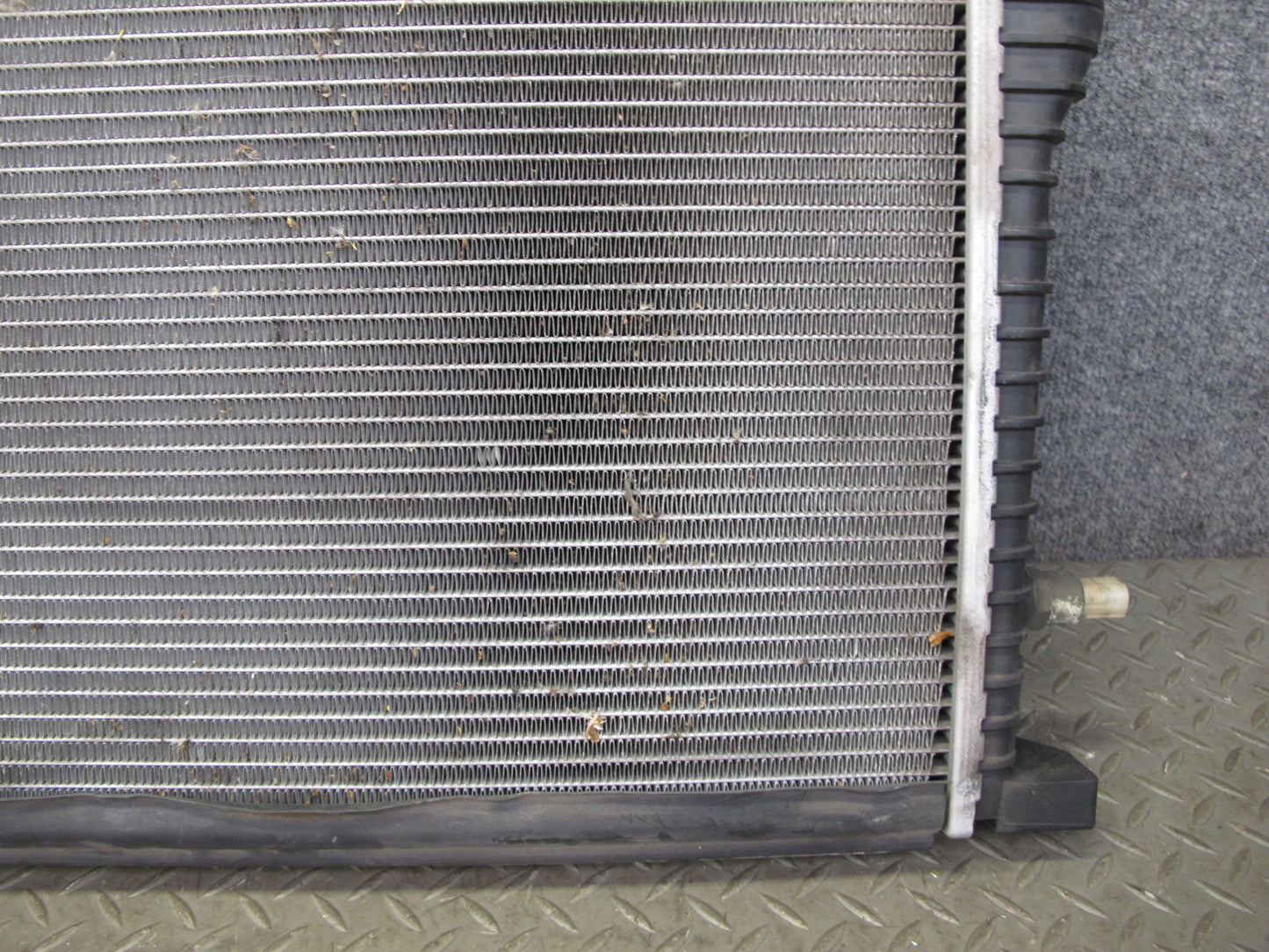 99-02 BMW E36/7 Z3 M52 M54 Engine Cooling Radiator OEM