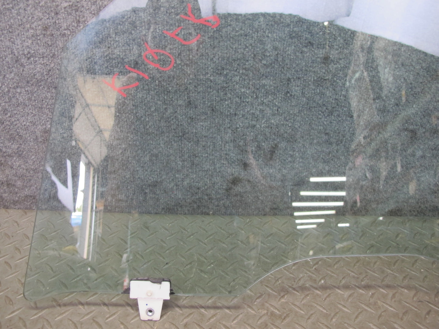 2011-2020 Infiniti QX56 QX80 Front Right Passenger Side Door Glass Window