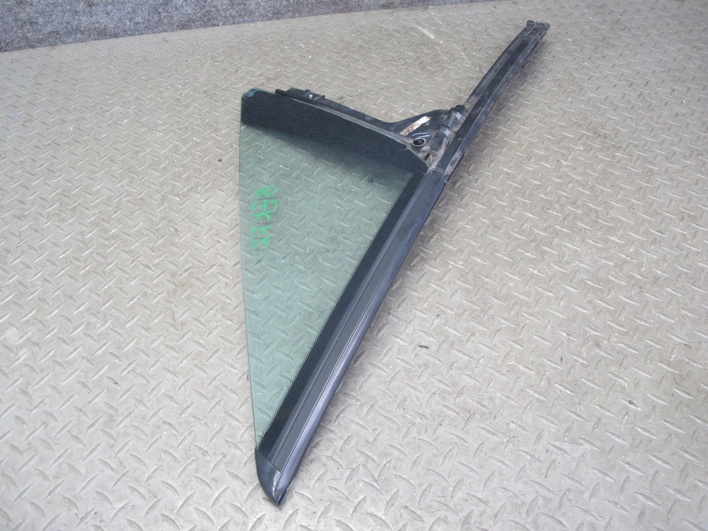 96-02 BMW E36/7 Z3 Roadster Front Right Passenger Door Fixed Glass OEM