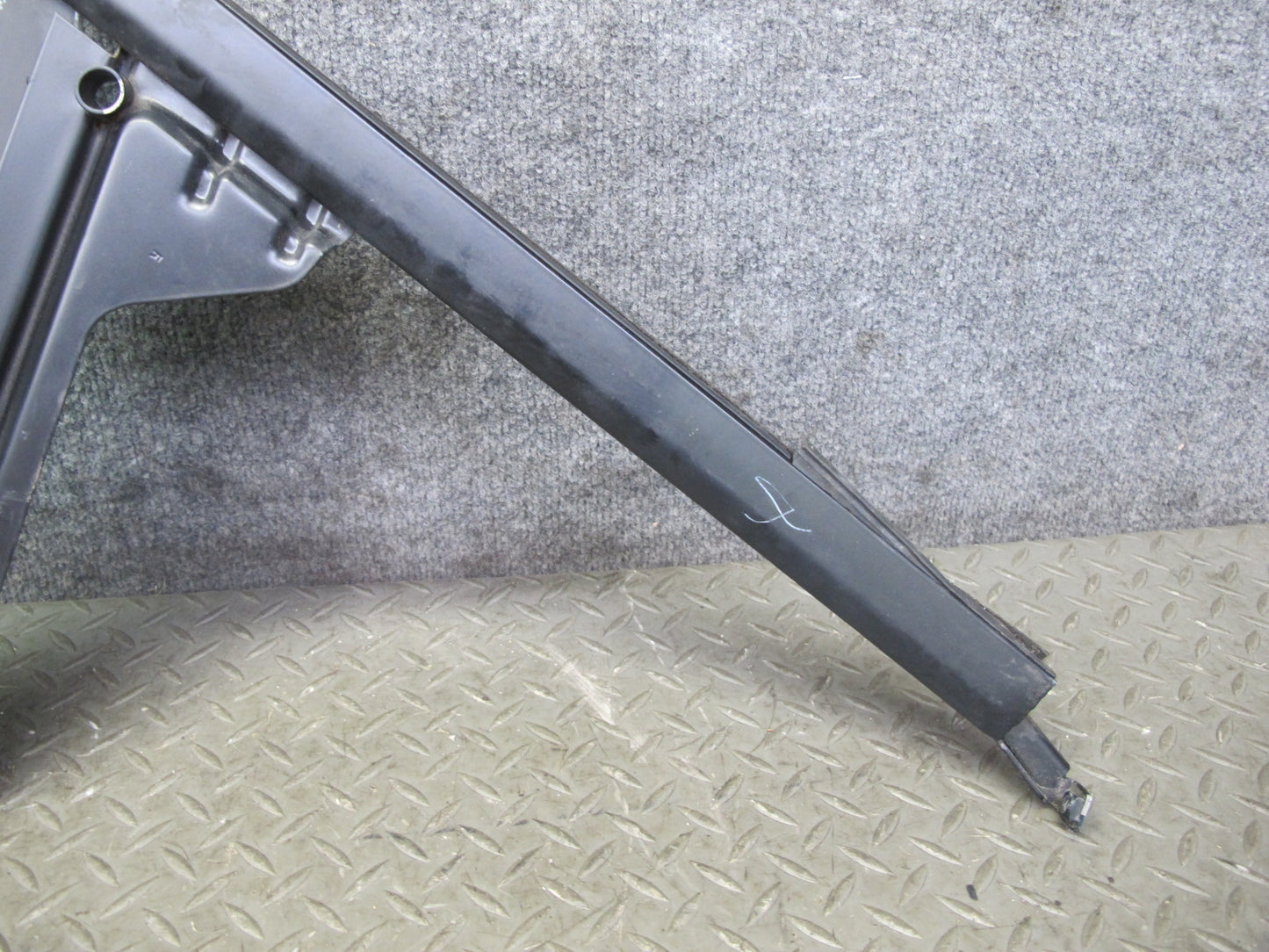 96-02 BMW E36/7 Z3 Roadster Front Right Passenger Door Fixed Glass OEM