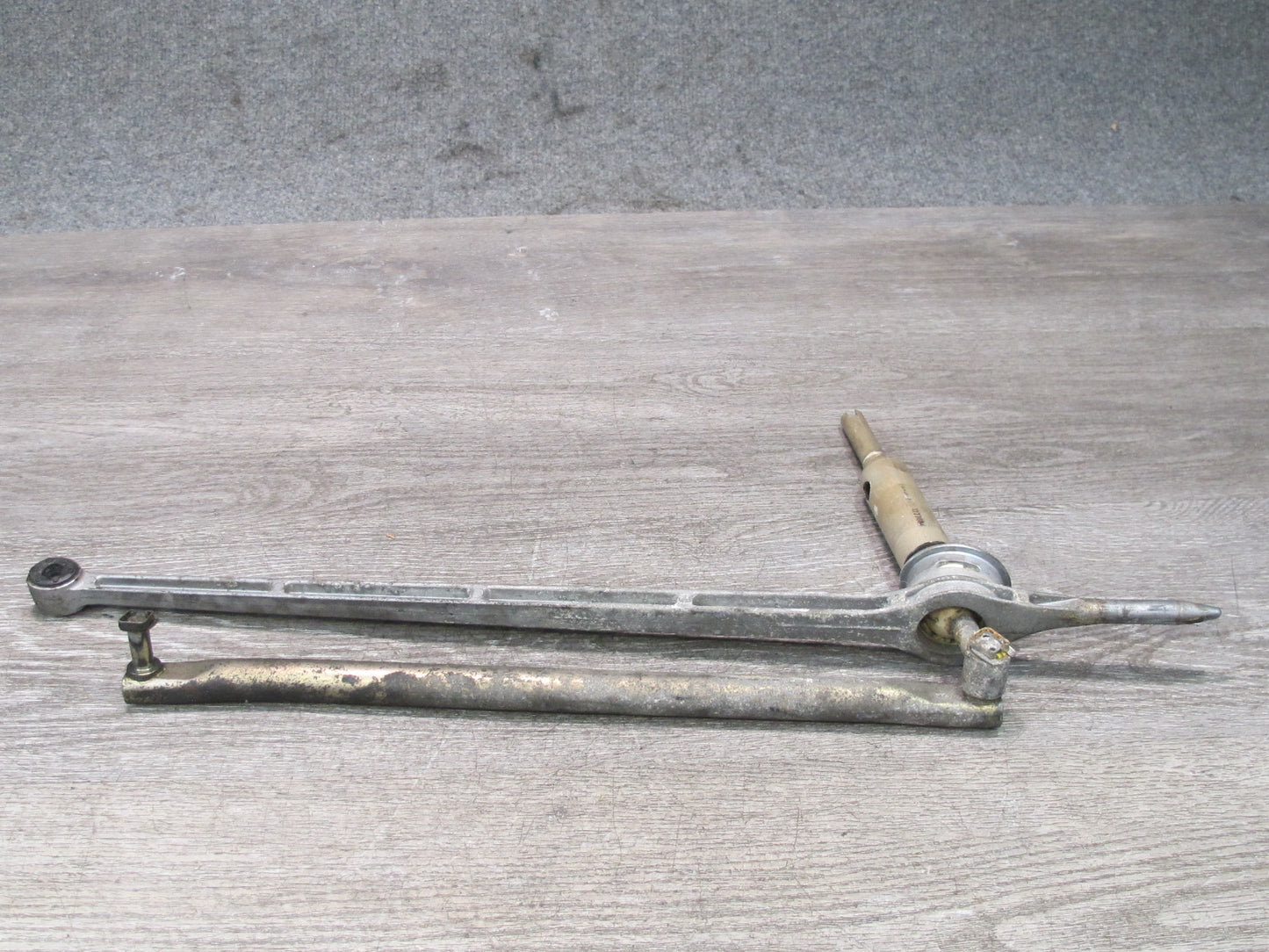 97-02 BMW E36/7 Z3 2.8L 3.0L M/T Gearshifter Arm Lever Rod Assy OEM