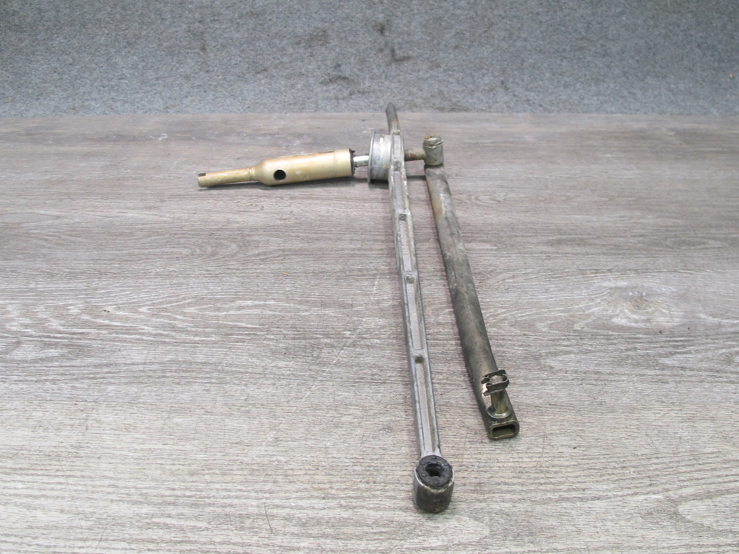 97-02 BMW E36/7 Z3 2.8L 3.0L M/T Gearshifter Arm Lever Rod Assy OEM