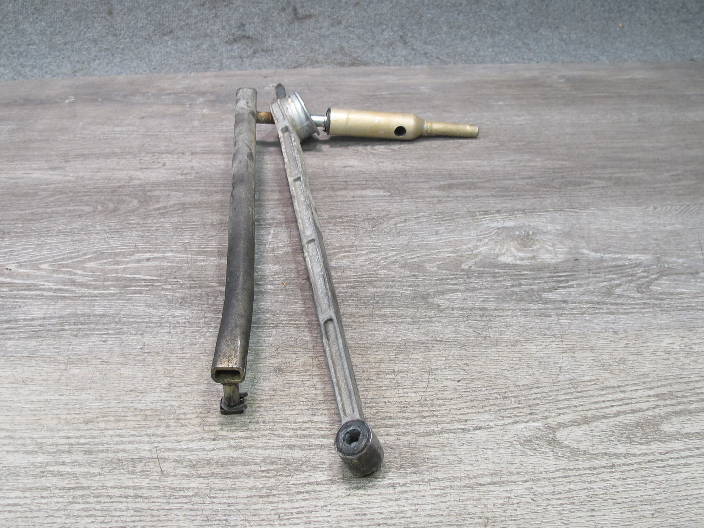 97-02 BMW E36/7 Z3 2.8L 3.0L M/T Gearshifter Arm Lever Rod Assy OEM