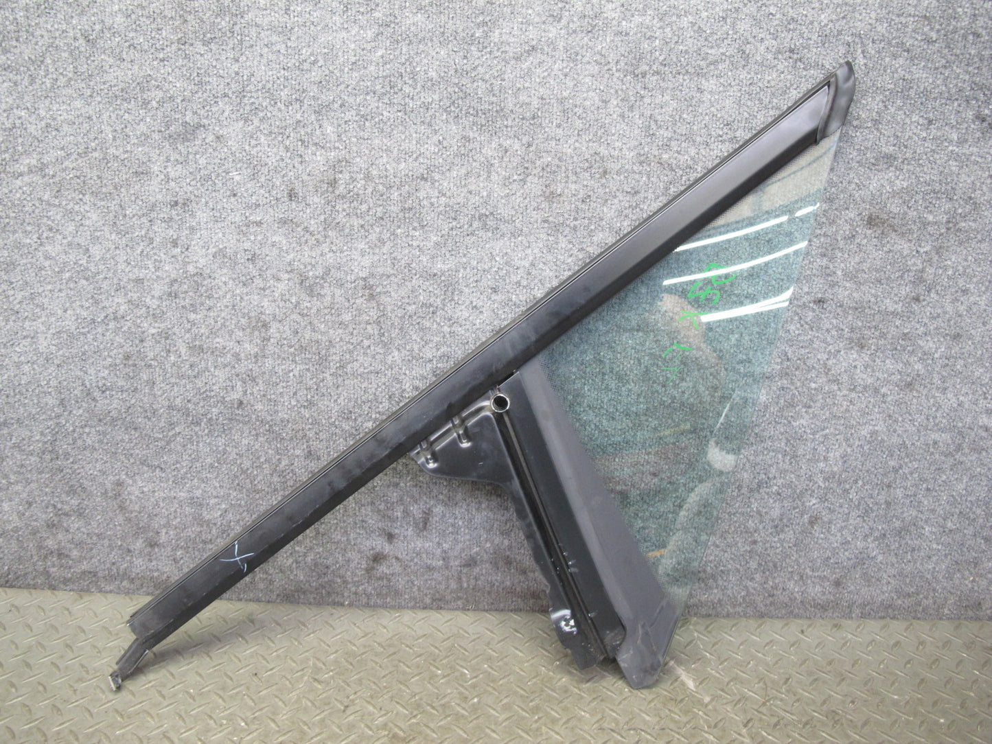 96-02 BMW E36/7 Z3 Roadster Front Left Driver Door Fixed Glass OEM