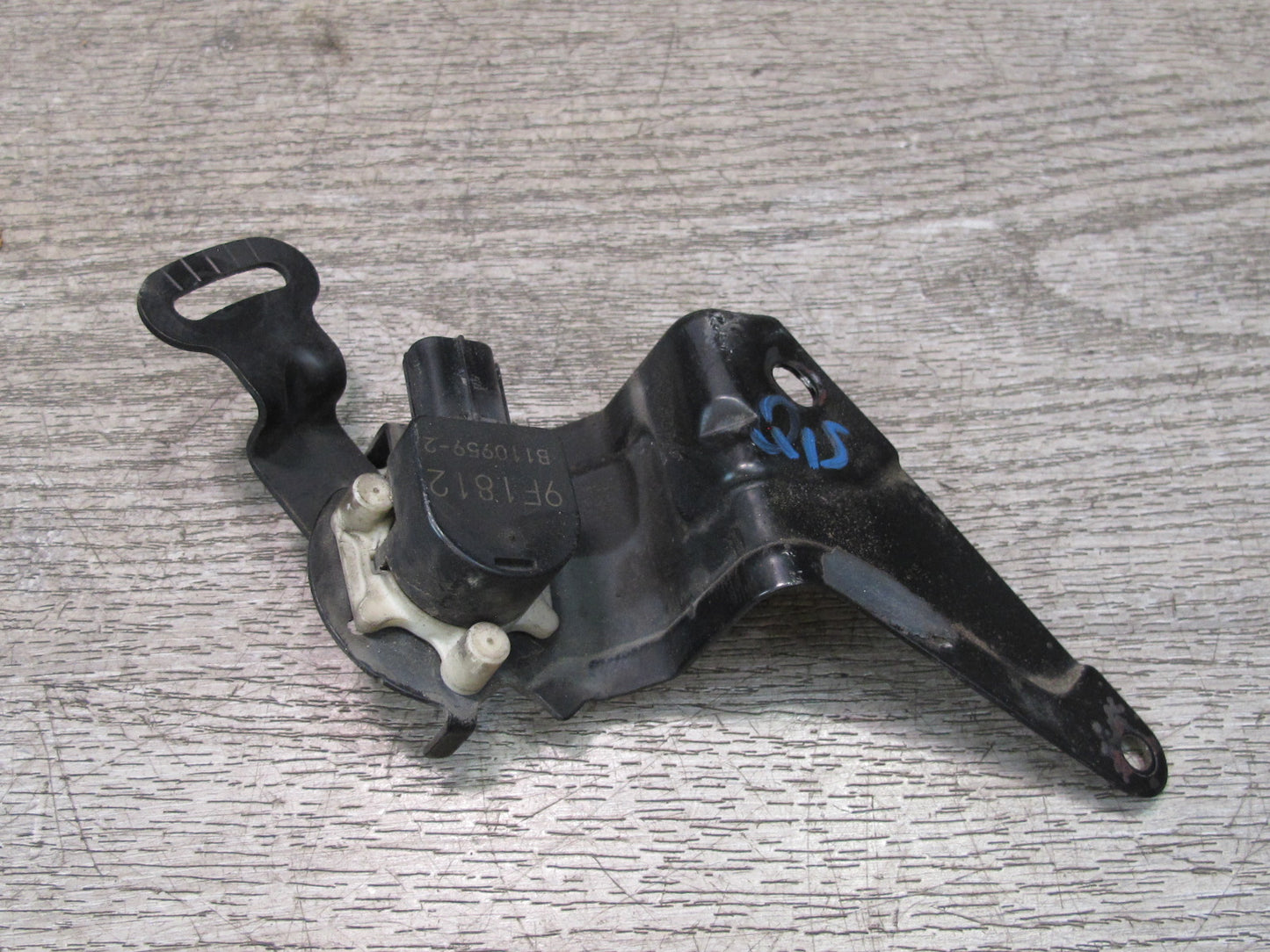 10-15 Lexus IS350 IS250 Front Left Suspension Height Level Sensor OEM