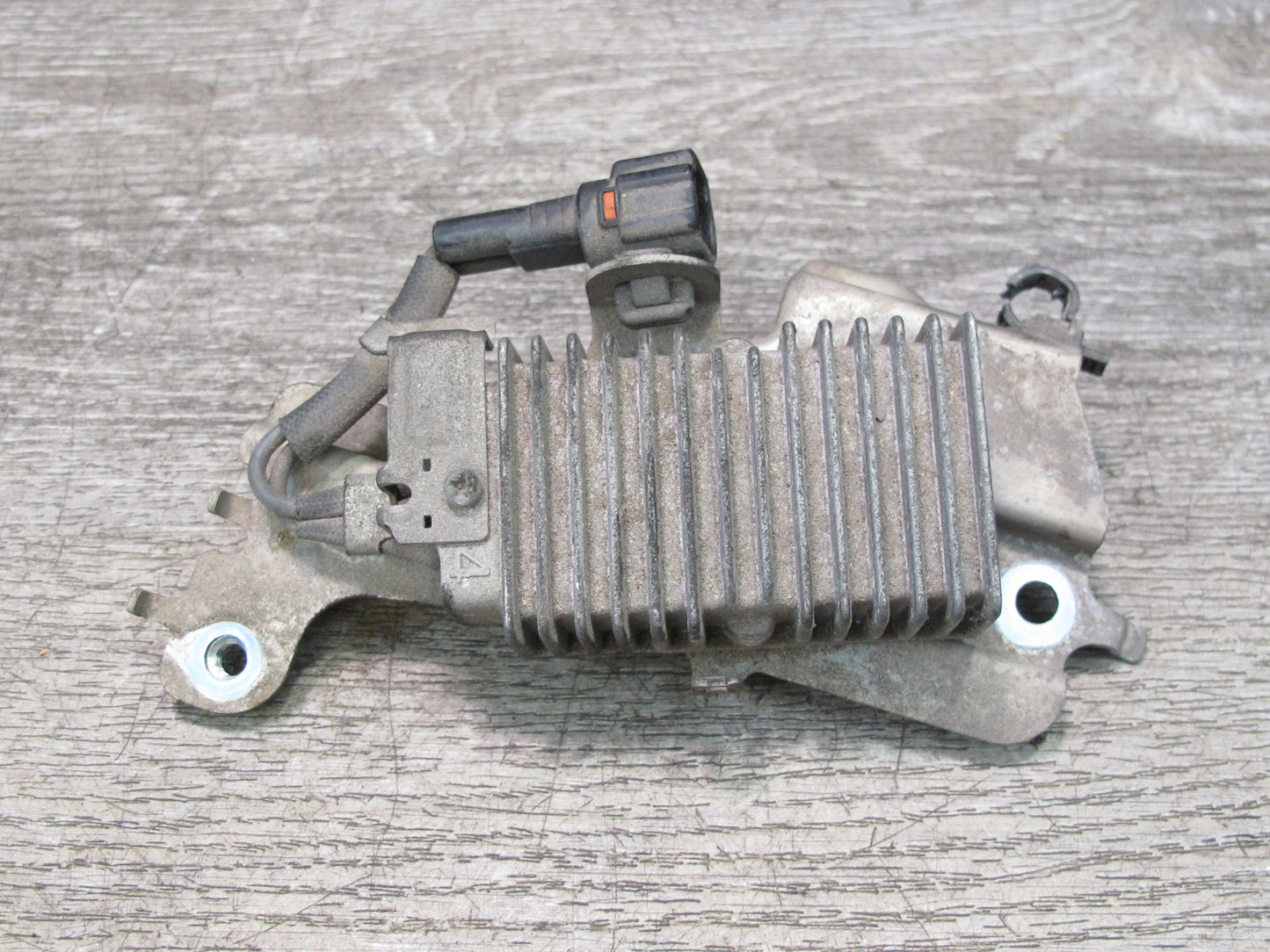 10-15 Lexus IS350 IS250 Conv Engine Fuel Pump Resistor Module 23080-31040 OEM
