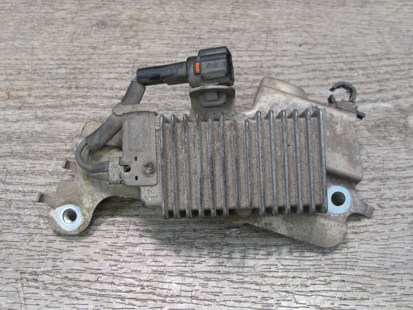 10-15 Lexus IS350 IS250 Conv Engine Fuel Pump Resistor Module 23080-31040 OEM