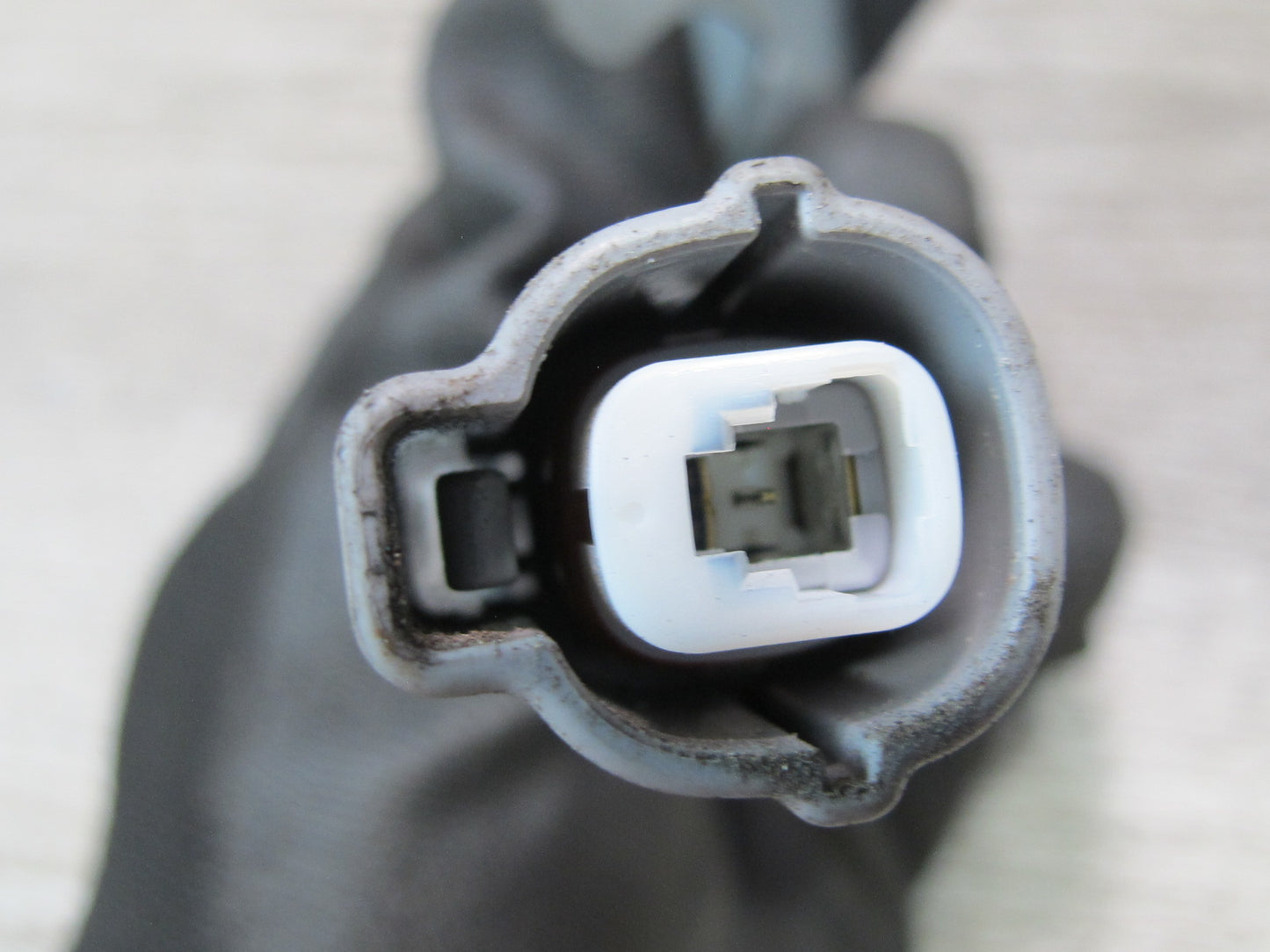 10-15 Lexus IS350 IS250 Convertible Rear Left TPMS Tire Pressure Sensor OEM