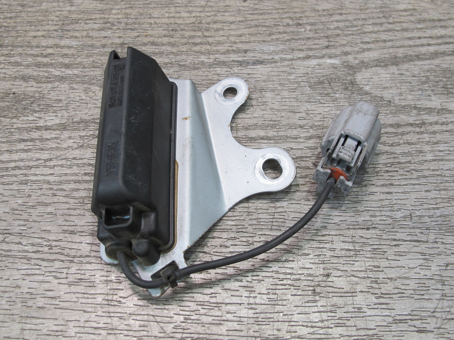10-15 Lexus IS350 IS250 Convertible Rear Left TPMS Tire Pressure Sensor OEM